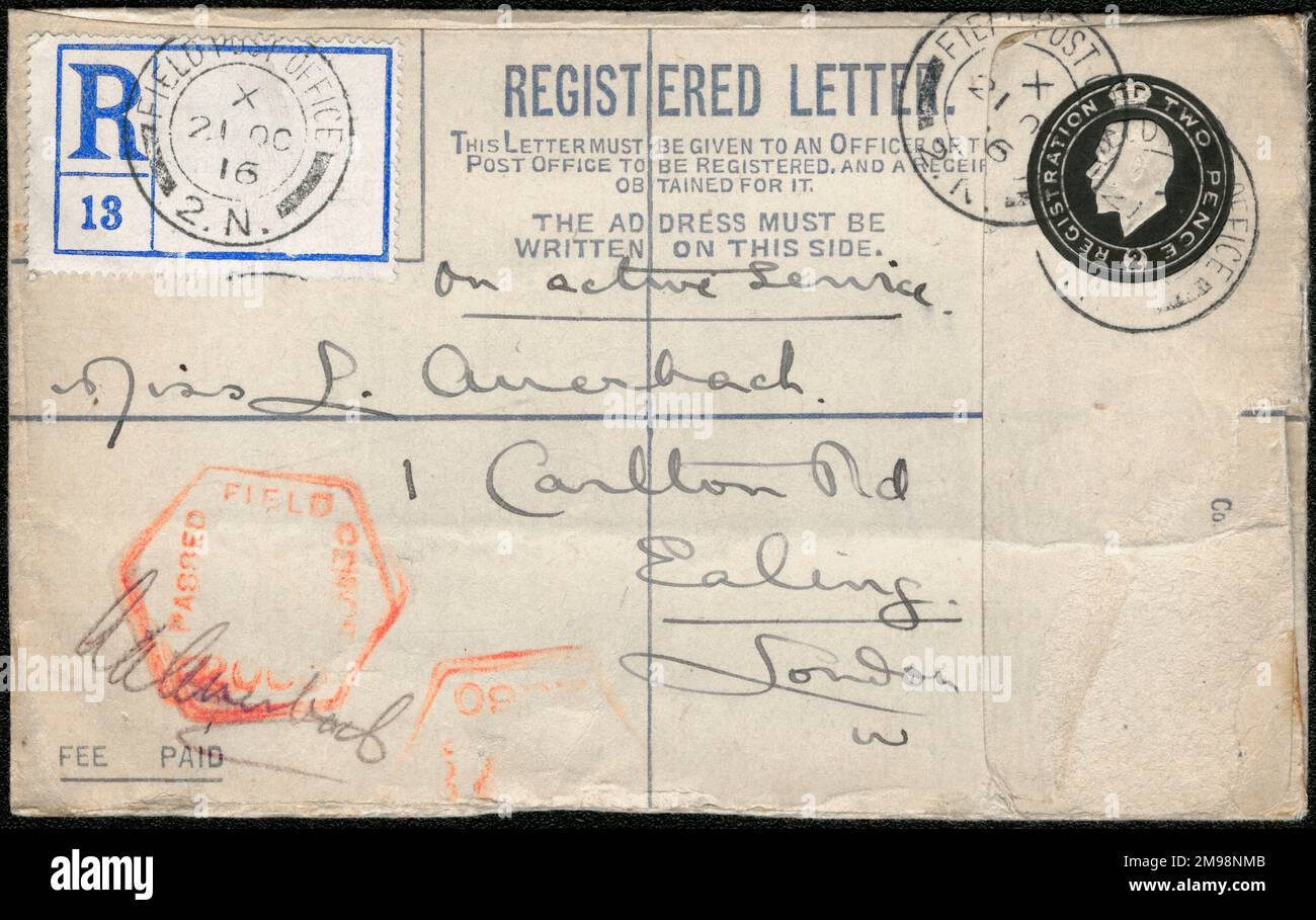 Eingetragener Umschlag mit Poststempel vom 21. Oktober 1916 von Albert Auerbach von den Royal Fusiliers an seine Schwester Lucy von einem Postamt in Nordfrankreich, wo sein Regiment damals während Aktivitäten an der Westfront stationiert war. Stockfoto