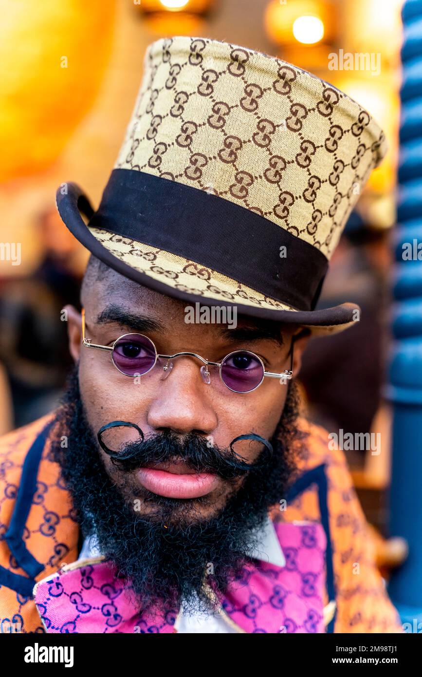 A Portrait of A man in Costume, London, Großbritannien. Stockfoto