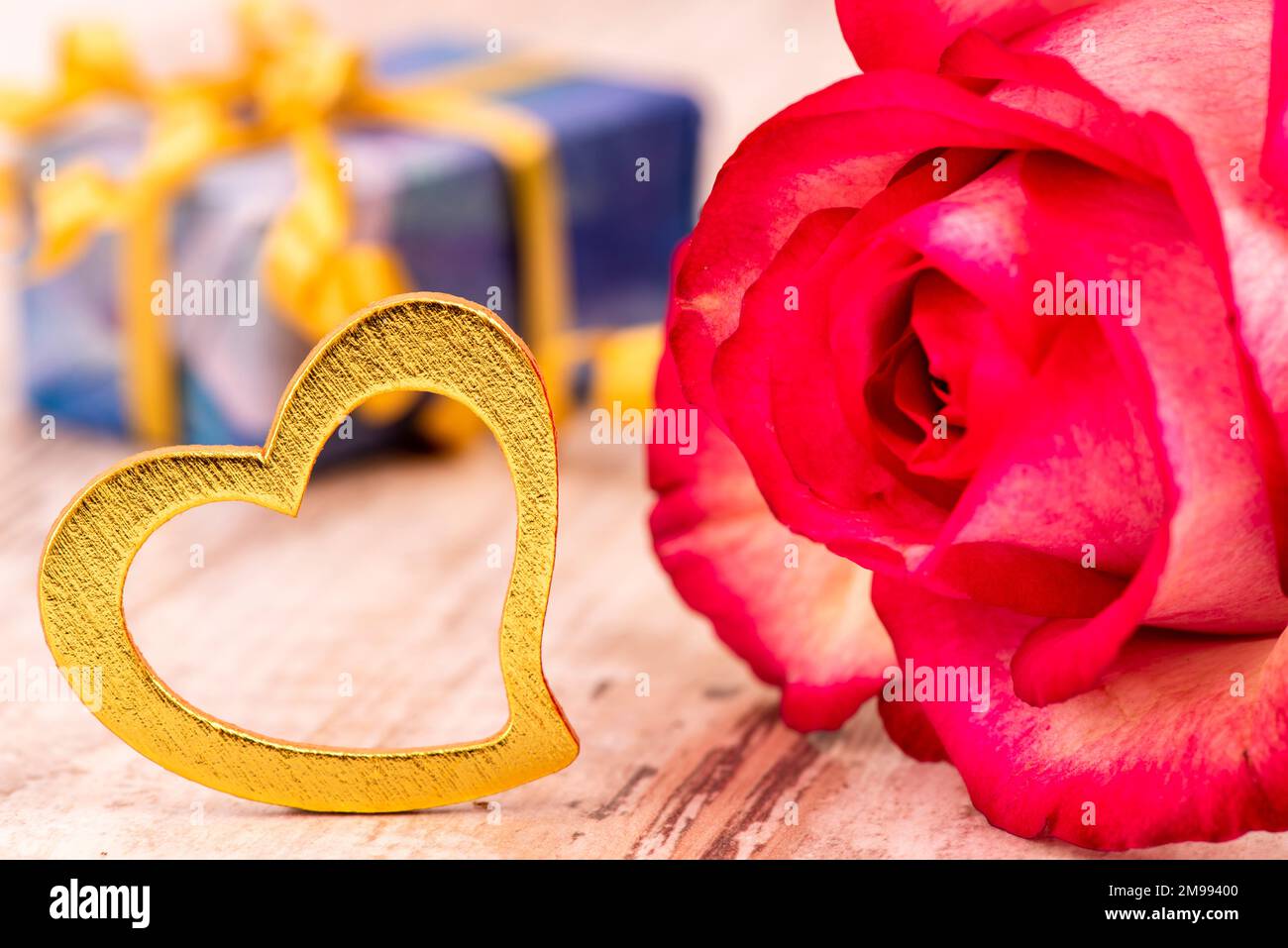 Romantisches Stillleben zum valentinstag Stockfoto