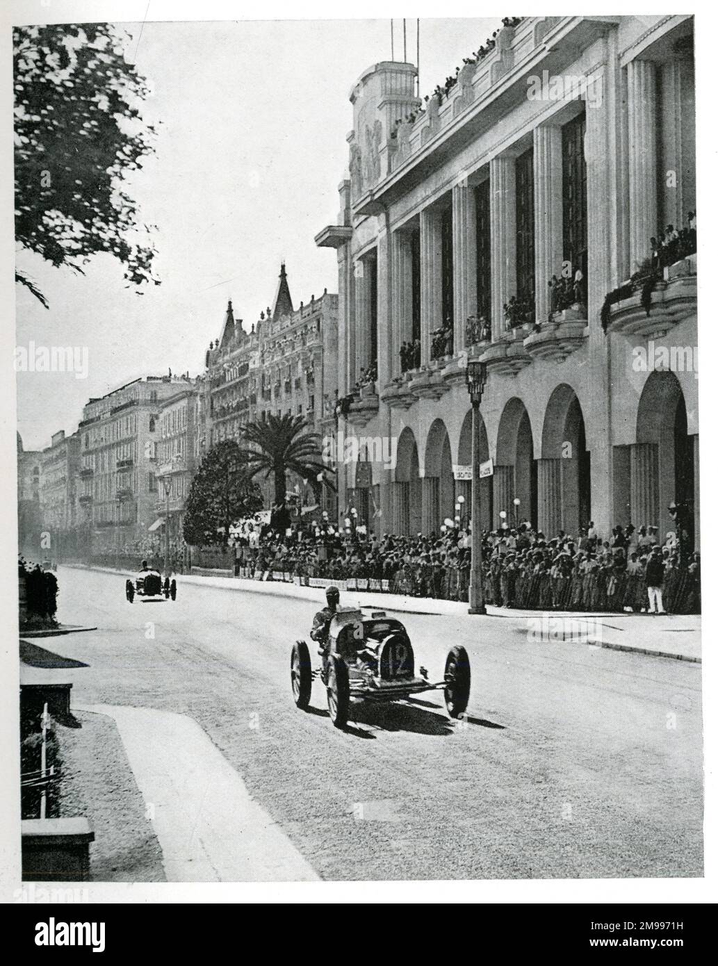 Rennwagen auf der Promenade während des Grand Prix von Nizza, Südfrankreich. Stockfoto