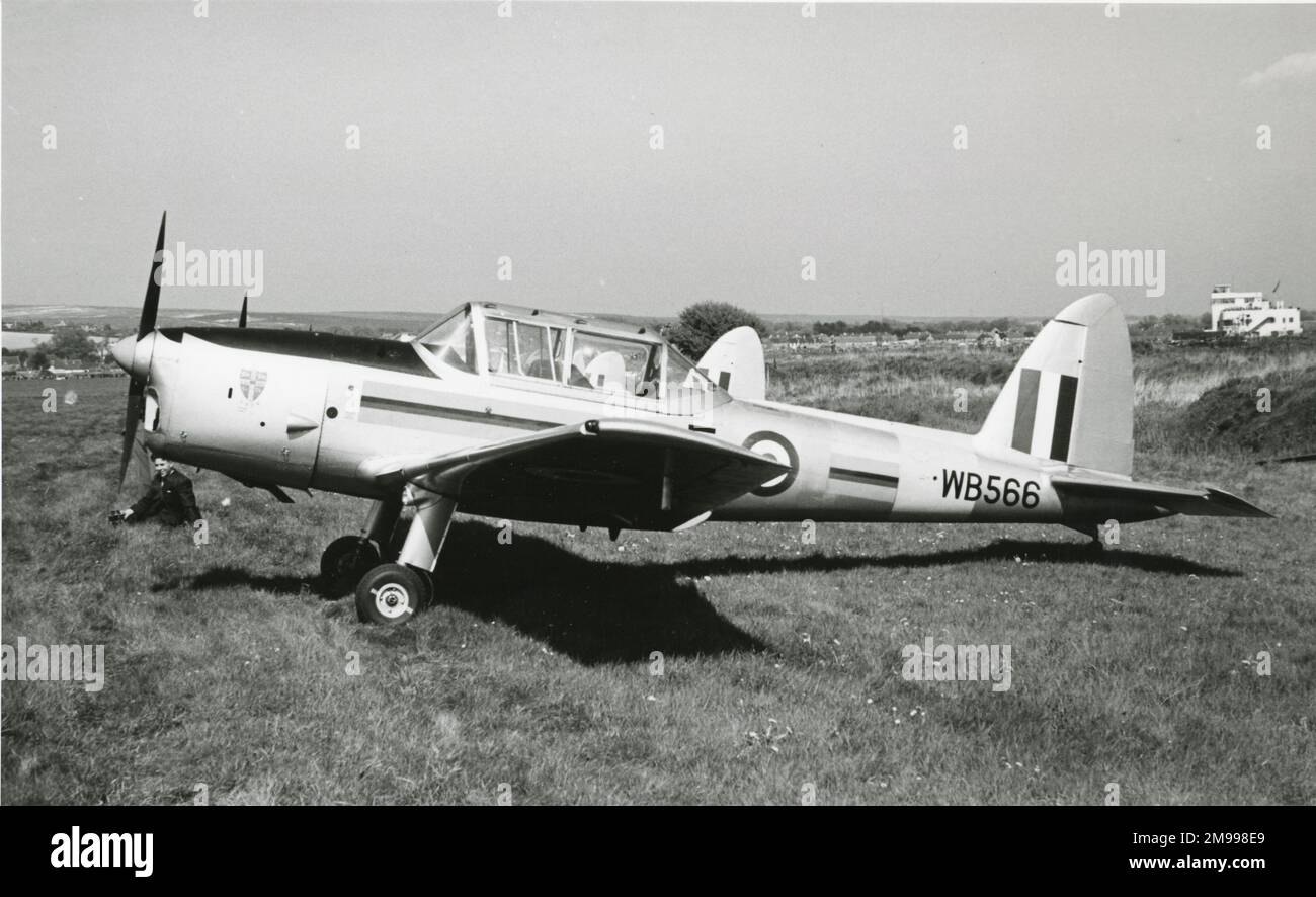 De Havilland Canada DHC1 ChipmunkTMk10, WB566 für die RAF. Stockfoto