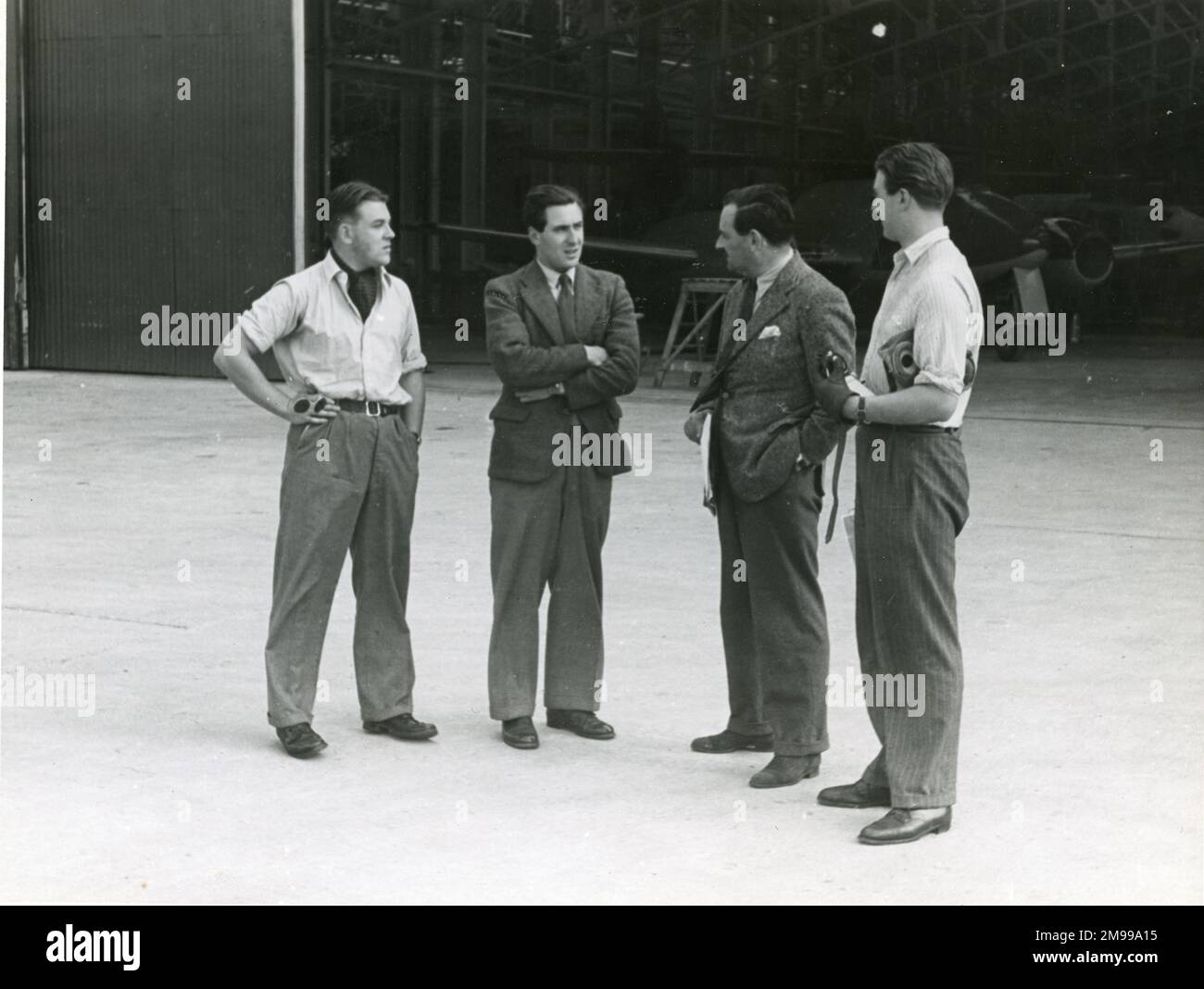 Gloster-Testpiloten, von links: Roland Beamont, Phillip J. Stanbury, Eric Stanley Greenwood und Cotes Preedy. Stockfoto