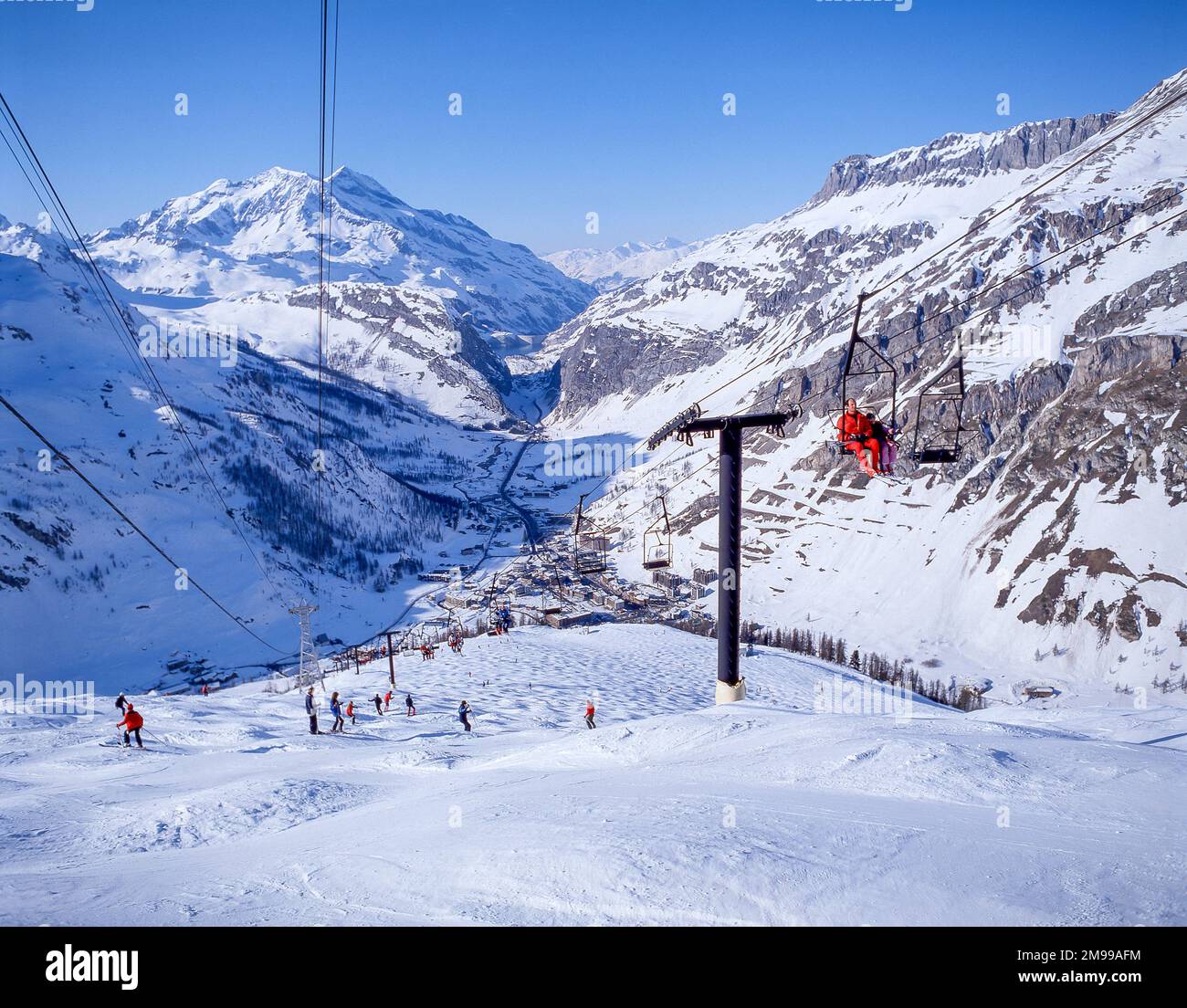 Blick auf die Pisten, Tignes, die Region Savoie, Rhône-Alpes, Auvergne-Rhône-Alpes, Frankreich Stockfoto