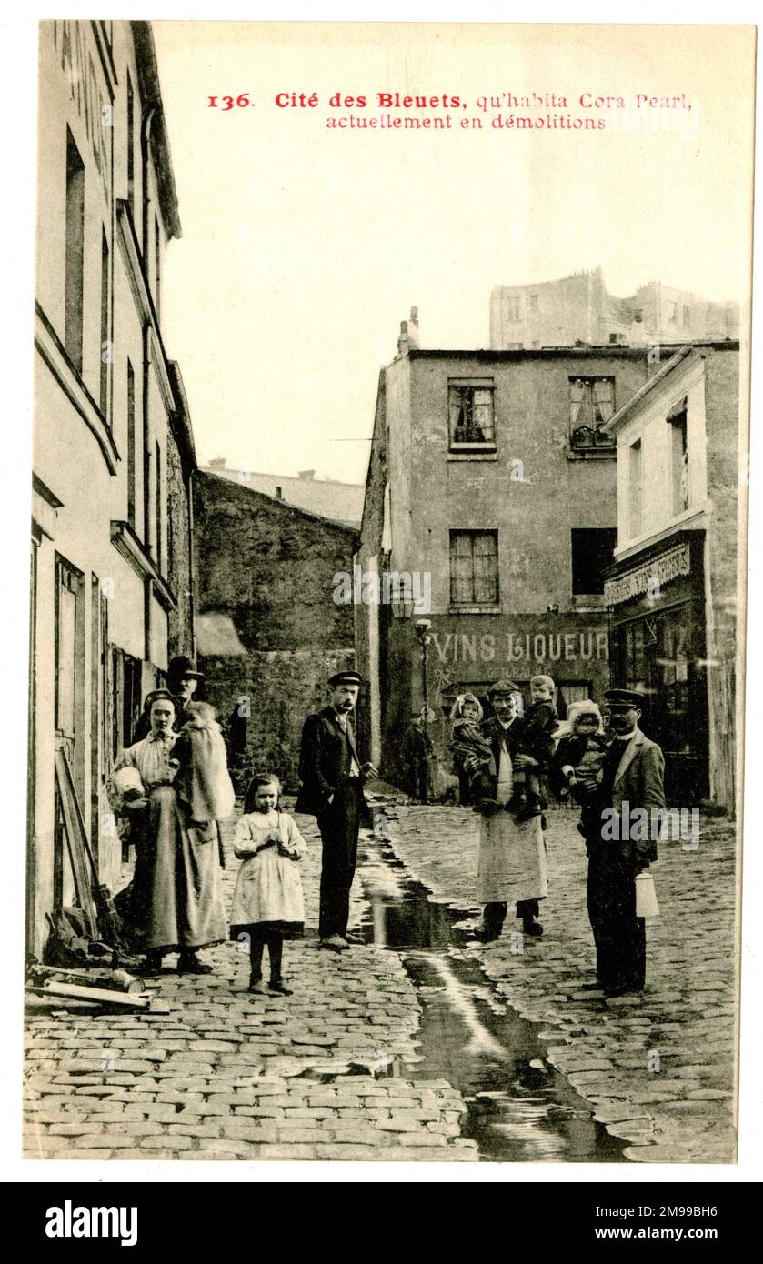 Cite des Bleuets, Paris, Frankreich (11. Arrondissement), wo die Kurtisane Cora Pearl lebte, wurde hier etwa zu der Zeit gesehen, als sie abgerissen werden sollte. Stockfoto