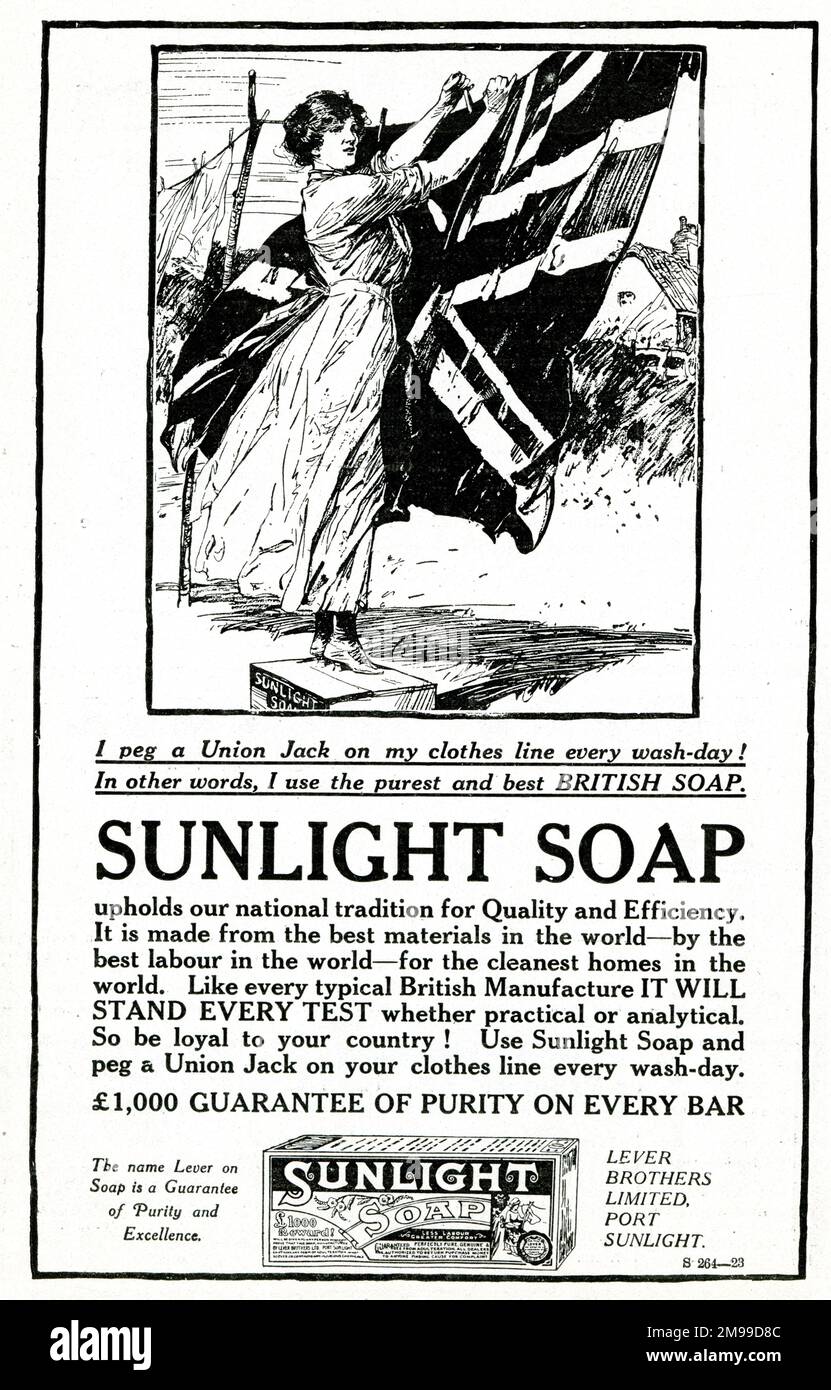 Werbung für Sunlight Soap, im patriotischen Stil während des Ersten Weltkriegs mit einer Frau, die eine britische Flagge an der Wäscheleine aufhängt. Stockfoto