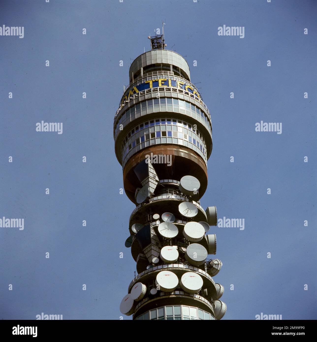 Die Spitze des British Telecom BT Tower, London. Stockfoto