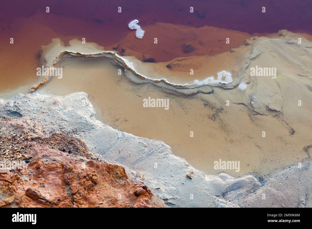 Fluss Tinto in Las Minas de RioTinto, Huelva, Andalusien, Spanien Stockfoto