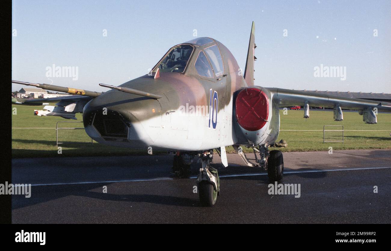 Farnborough 92 - Russian Air Force Sukhoi TK (Su-39) „Red 10“ Stockfoto