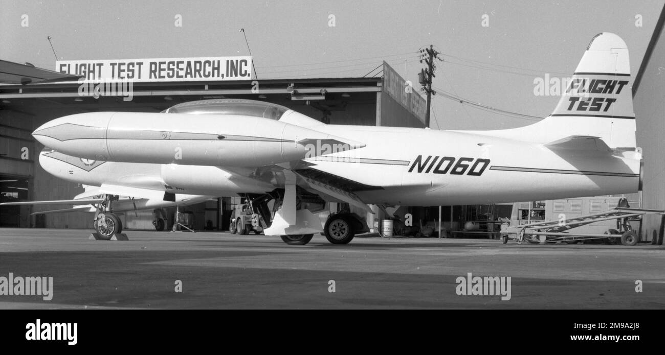 Lockheed T-33A N10160 von Flight Test Research Inc. Am Flughafen Long Beach. Stockfoto