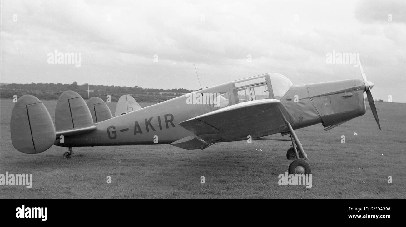 Miles M.38 Messenger 2A G-AKIR (msn 6726). G-AKIR wurde 1947 von Miles (Northern Ireland Ltd.) in Newtownards gebaut. Stockfoto