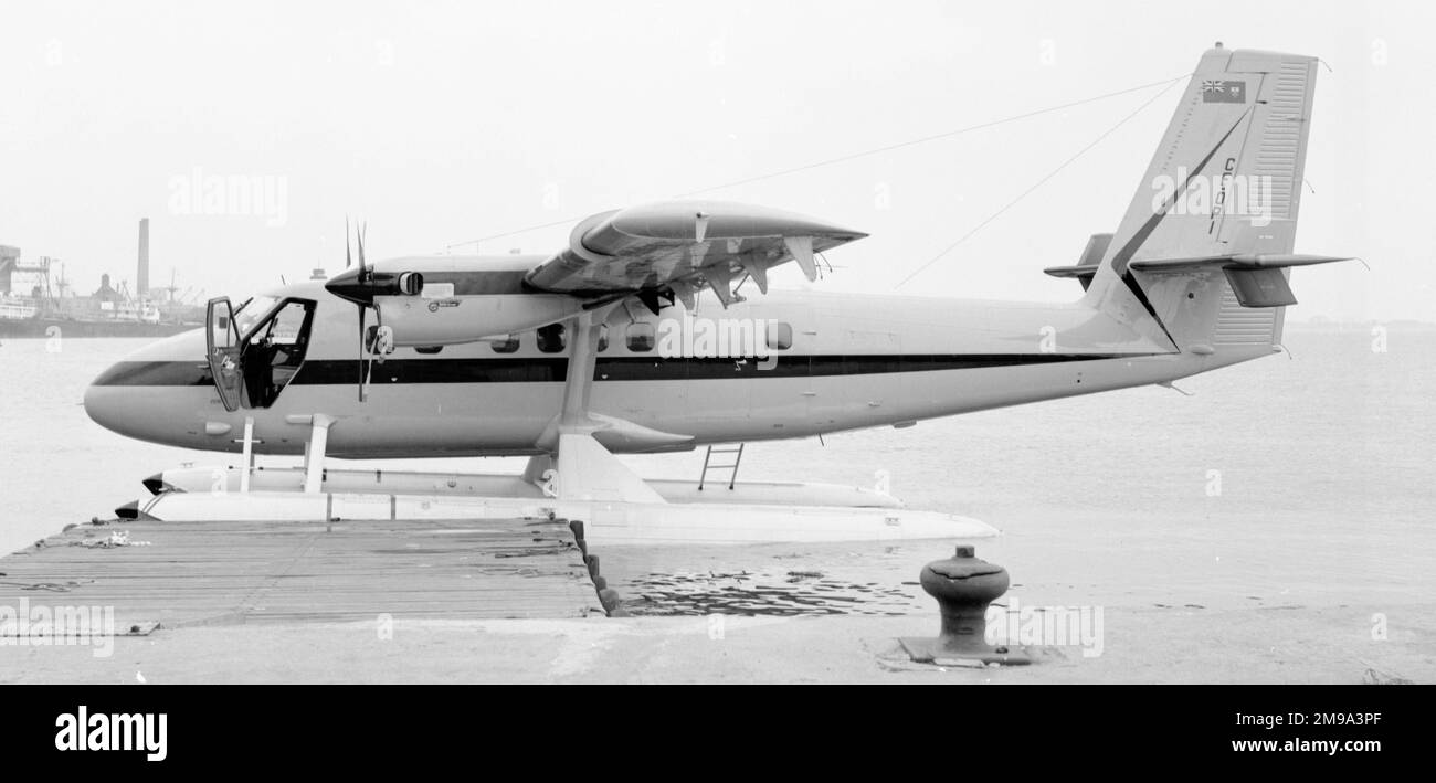De Havilland Canada DHC-6-300 Twin Otter Float-plane CF-OPI (msn 243) von Ontario Provincial Air Service. Stockfoto