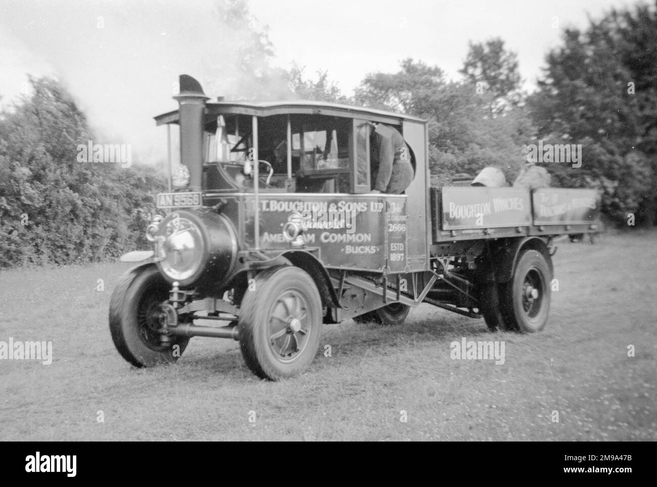 FODEN Steam Wagon AN9568 London Pride (msn 13138), 1928 gebaut, auf einer Walford Cross Auktion 1959. (FODEN Trucks war ein britisches Lkw- und Busunternehmen, das 1856 in Elworth bei Sandbach seinen Ursprung hatte.) Stockfoto
