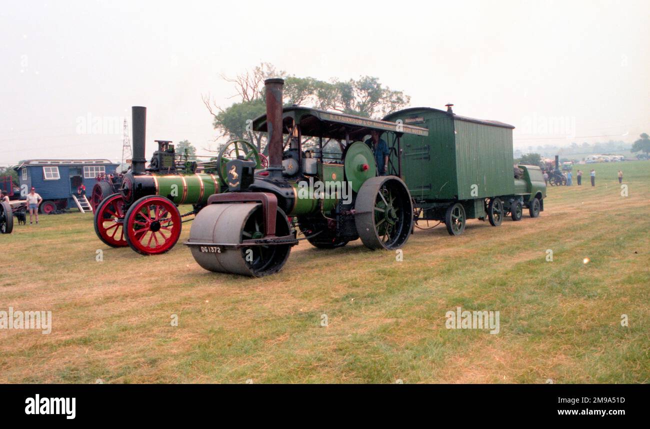 Hersteller: Aveling & Porter Typ: Straßenwalze Nr.: 14083 gebaut: 1930 Zulassung: DG 1372 Klasse: AD-Zylinder: Verbundwerkstoff NHP: 4 Name: Aevlyn Stockfoto