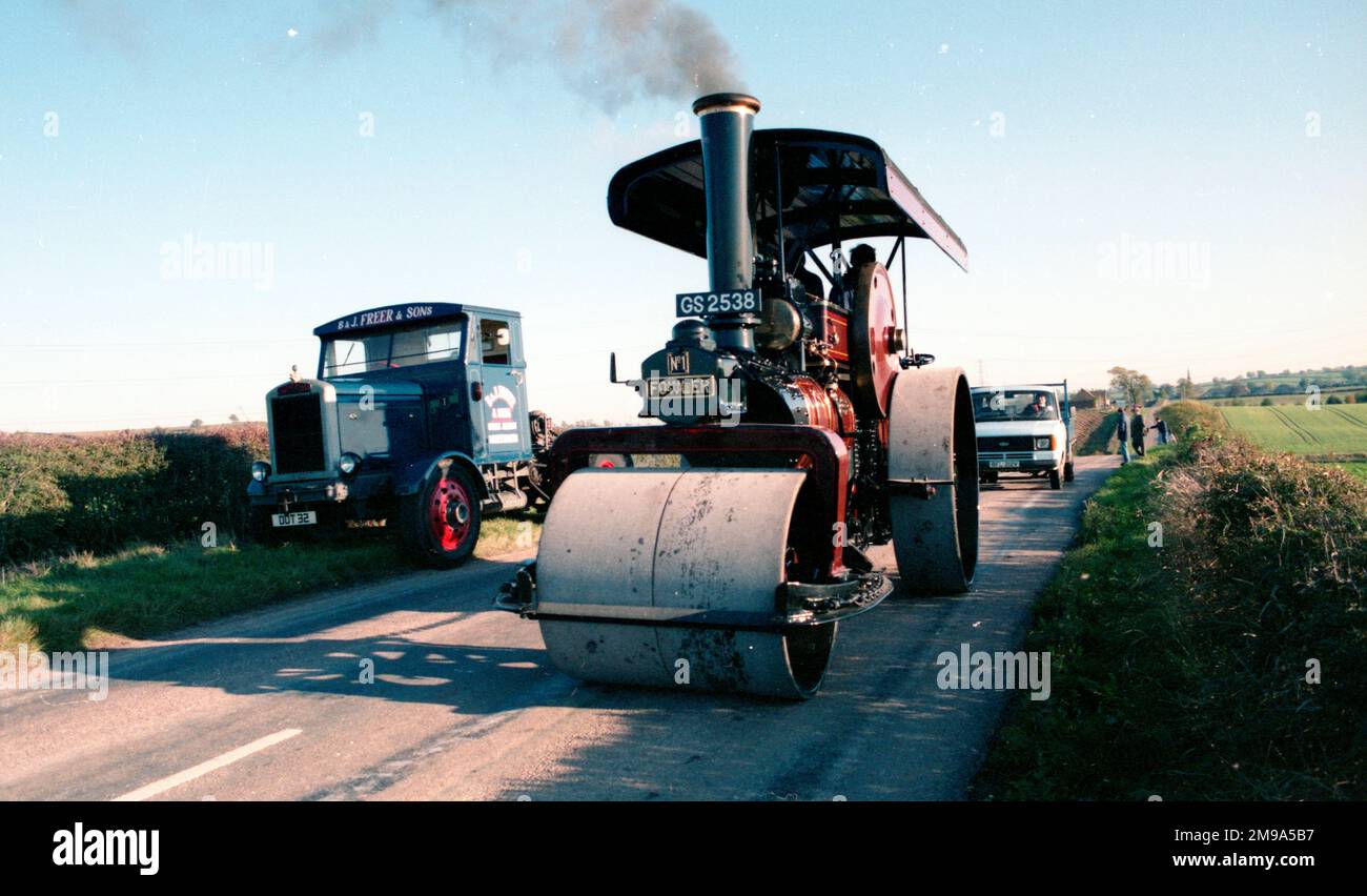 Hersteller: John Fowler & Co. Aus Leeds. Typ: Straßenwalze Nr.: 18882 gebaut: 1931 Zulassung: GS 2538 Klasse: DNA-Zylinder: Compound Name: Nr. 1 Stockfoto