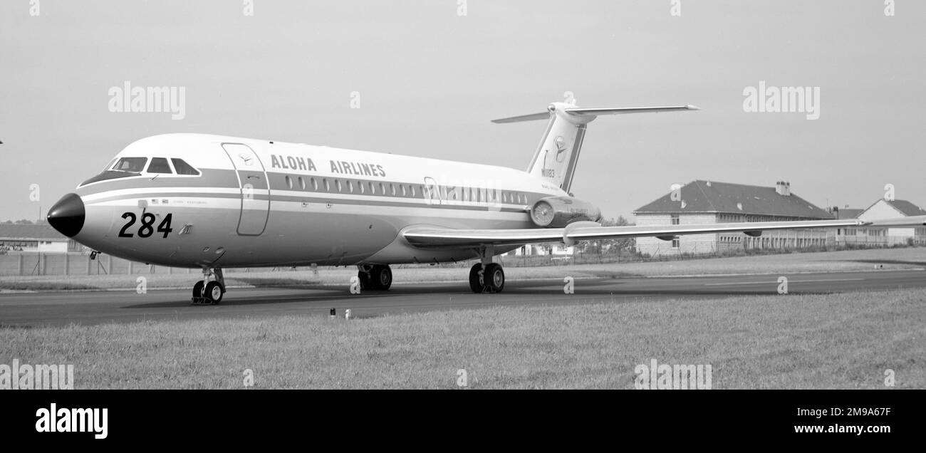 BAC One-Eleven-215-AU N11183 (msn 105) Queen Kaahumanu von Aloha Airlines auf der 1967 Paris Air-Show mit Show Nummer 284. 26. Mai 1967: Erster Flug. 31. Mai 1967: Lieferung an Aloha Airlines. April 1969: Verkauft an Mohawk Airlines als N1132J. 12. April 1972 bis Oktober 1979: Fusion mit Allegheny Airlines. 22. September 1989: Alg Inc Kansas City MO.. Oktober 1991: KABO Air AS 5N-KBM. Stockfoto