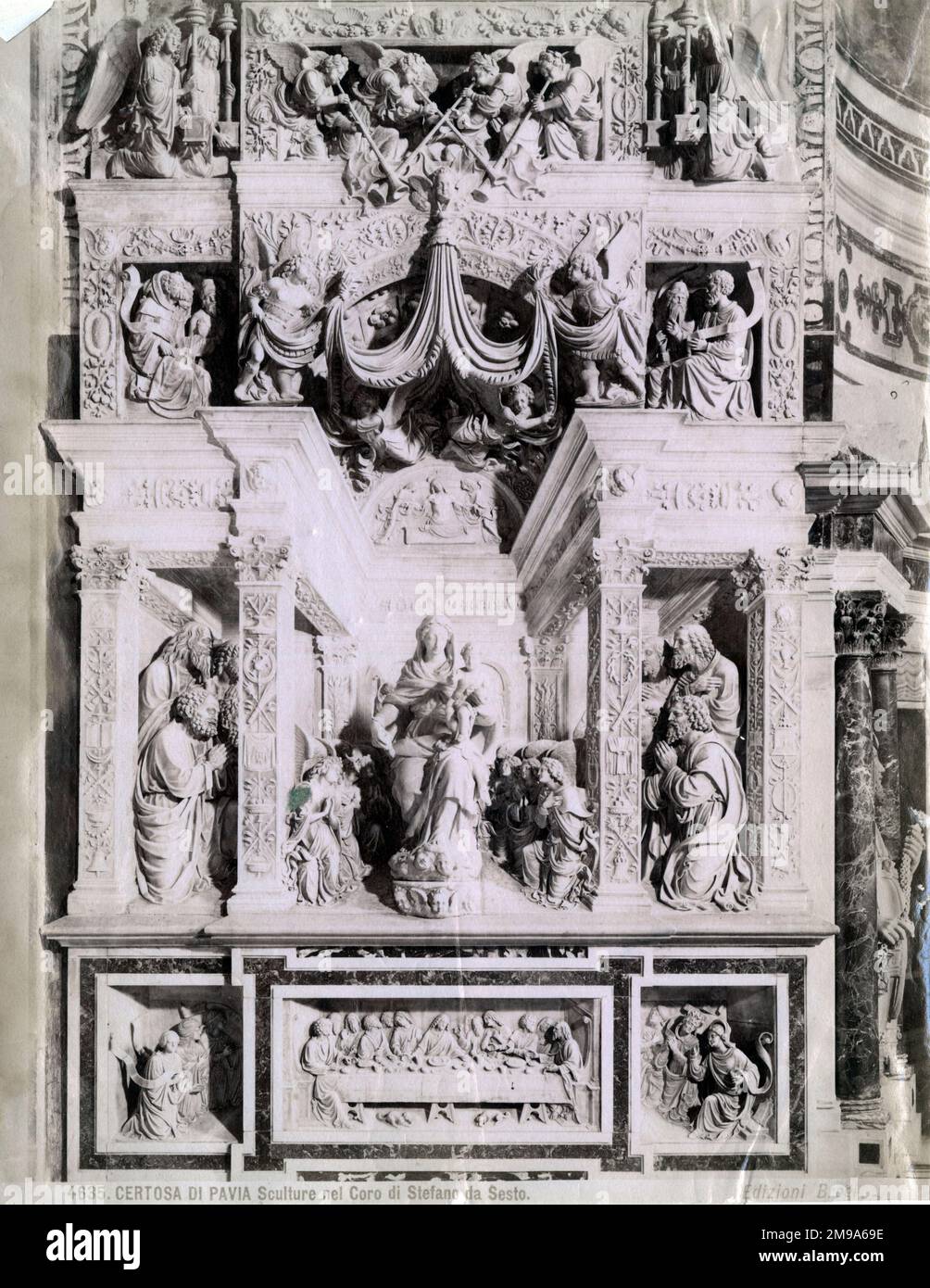 Certosa von Pavia, Skulpturen im Chor von Stefano da Sesto. Stockfoto