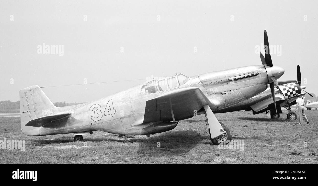 Nordamerikanischer P-51C-5-NT Mustang NX4184N „Baily Betty“ (msn 103-26279, früher 42-103725) mit Rennnummer „34“. 42-103725 wurde entzogen und am 5. Oktober 1945 zur Entsorgung an Searcy Field, Stillwater, OK, gesendet. Verkauft von war Assets Corp an Paul Mantz am 19. Februar 1946 und registriert auf NX4814N, ist aber im September 1947 während des Rennens abgestürzt. Stockfoto