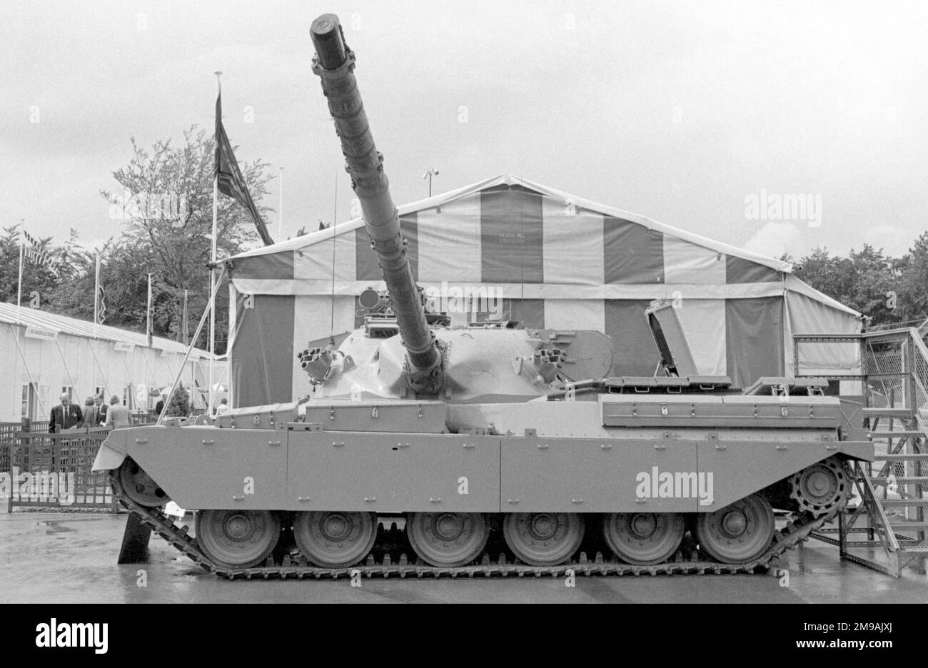 Ein Chieftain Mk.V-Panzer wird auf der British Army Equipment Exhibition ausgestellt, die vom 23-27. Juni 1980 in Aldershot stattfand. Stockfoto