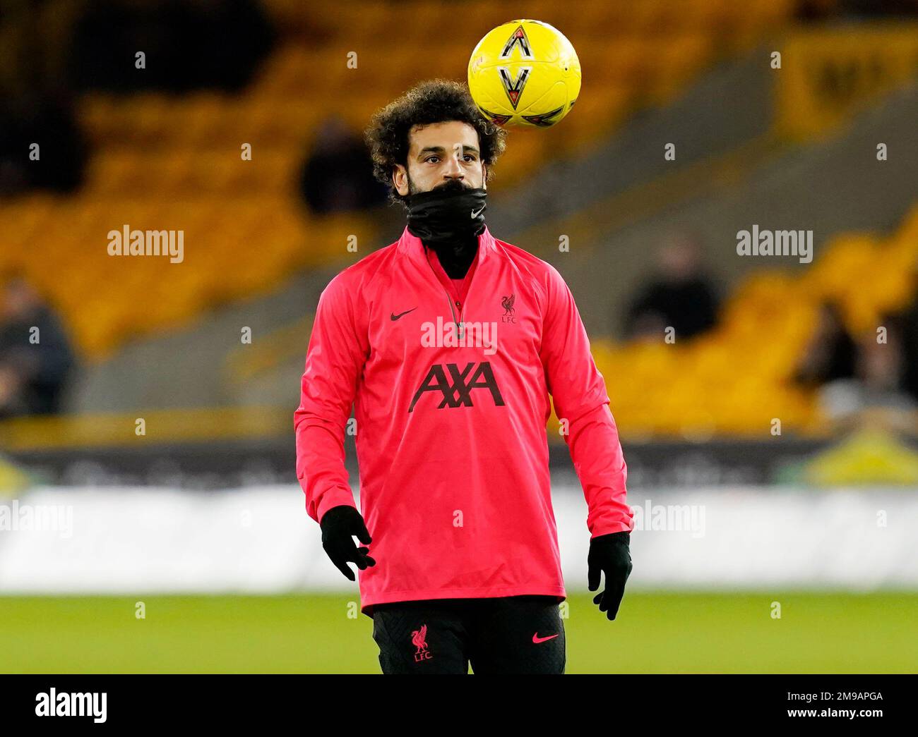 Wolverhampton, Großbritannien. 17. Januar 2023. Mohamed Salah aus Liverpool wärmt sich vor dem dritten Wiederholungsspiel des FA Cup in Molineux, Wolverhampton. Der Bildausdruck sollte lauten: Andrew Yates/Sportimage Credit: Sportimage/Alamy Live News Stockfoto