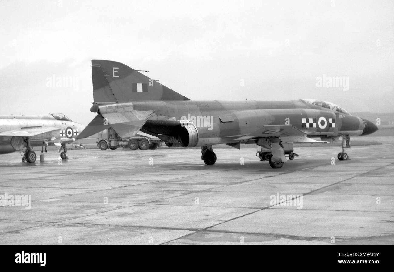 Royal Air Force - McDonnell Douglas Phantom FG.1 XV581 'E', von Nr.43 Staffel, bei RAF Leuchars. Stockfoto