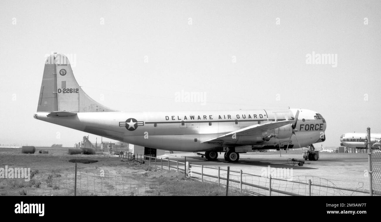 United States Air Force - Boeing C-97g-24-BO Stratofreighter O-22612 (msn 16643, 52-2612), der 142. Lufttransportstaffel, Delaware Air National Guard. Hergestellt als KC-97g und in C-97g-Standard umgewandelt. Die israelischen Streitkräfte wurden als 4X-FPT entsorgt. Stockfoto