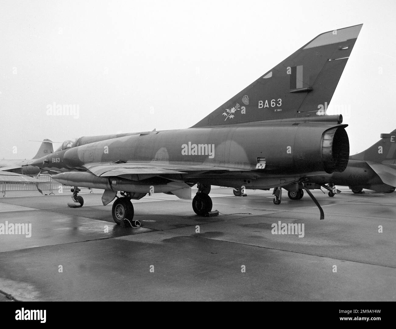 Belgische Luftwaffe – Dassault Mirage 5 BA BA-63 (msn 063), vom 3. Geschwader Nummer Fighter Wing bei der RAF Greenham Common am 26. Juni 1977 für die Internationale Flugtätowierung. Stockfoto