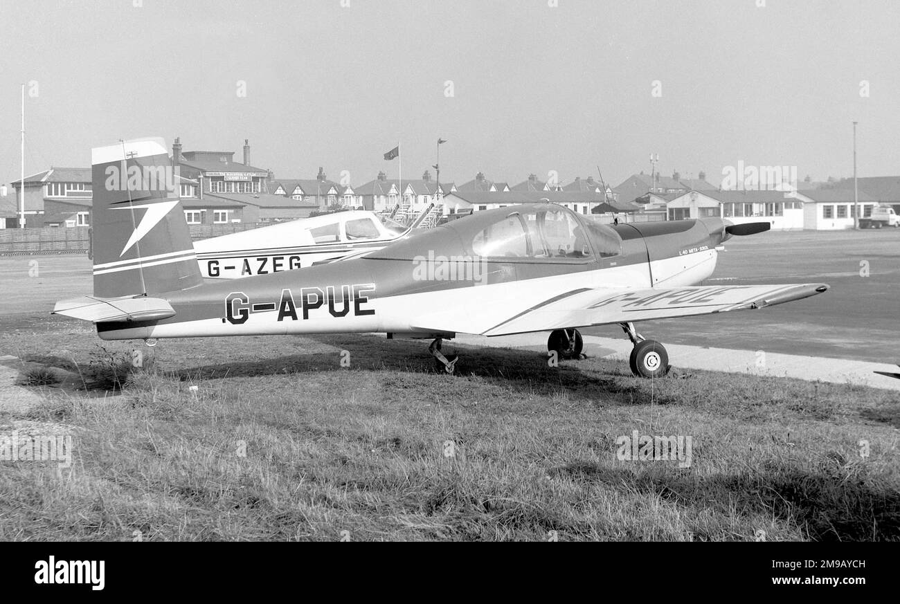 Orlican L-40 Meta Sokol G-APUE (msn 150708), am Flughafen Blackpool-Squire's Gate, im November 1972. Stockfoto