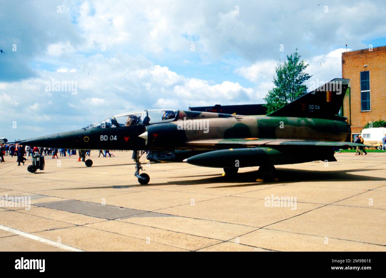 Force aerienne belge - Dassault Mirage 5BD BD04 (msn 204), 42 Smaldeel, auf der Mildenhall Air Fete am 24. Mai 1986. (Force Aerienne Belge - Belgische Luchtmacht - Belgische Luftwaffe). Stockfoto