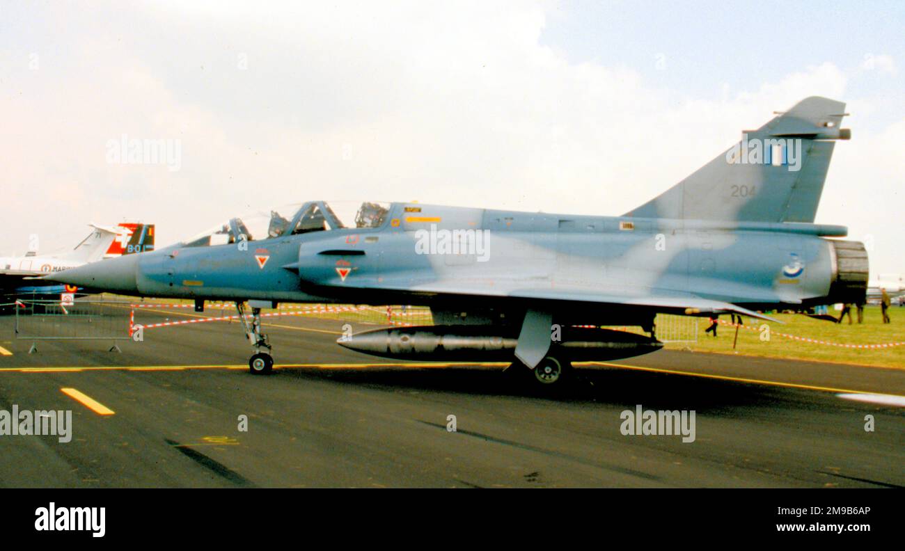 Eleniki Polemiki Aeroporia - Dassault Mirage 2000BG 204 (msn 233), vom 332. Mira, auf der Boscombe Down - Battle of Britain 50. Anniversary Airshow, am 9. Juni 1990. (Eleniki Polemiki Aeroporia - Hellenische Luftwaffe). Stockfoto
