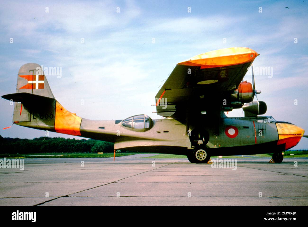 Flyvevabnet - Canadian Vickers OA-10A Catalina L-866 (msn CV402, ex 44-33915), in RAF Cosford nach Lieferung an das RAF Museum ca. Oktober 1973. (Flyvevabnet - Royal Danish Air Force). Stockfoto