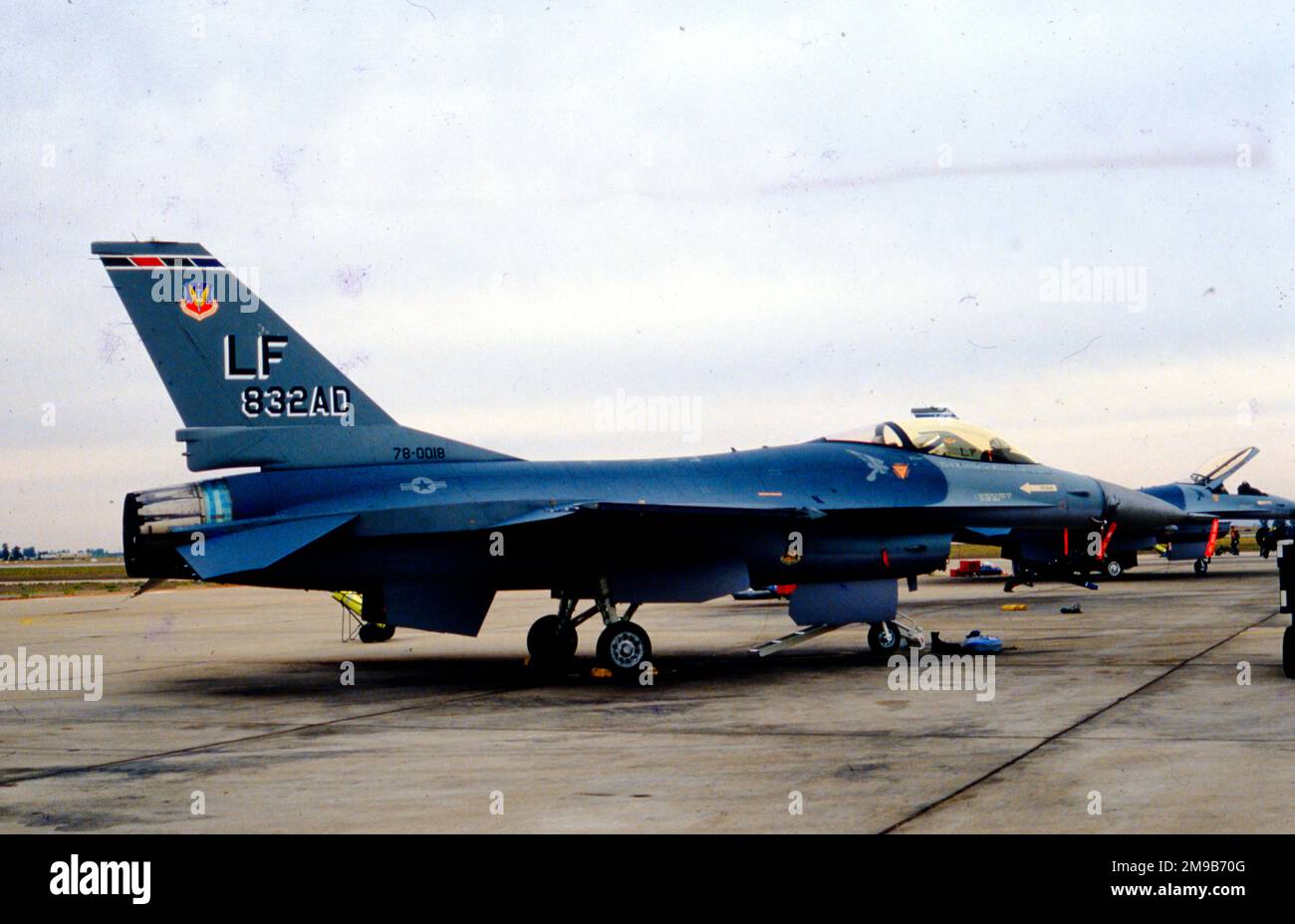 United States Air Force (USAF) - General Dynamics F-16A Block 1 Fighting Falcon 78-0018 (msn 61-24), auf dem Luftwaffenstützpunkt Luke, Arizona. Stockfoto