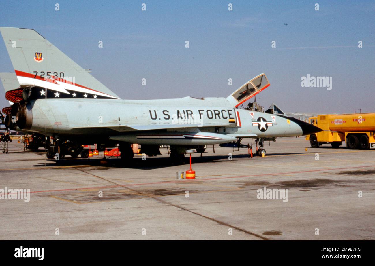 United States Air Force (USAF) - Convair F-106B-50-CO Delta Dart 57-2530 (msn 8-27-24) Stockfoto