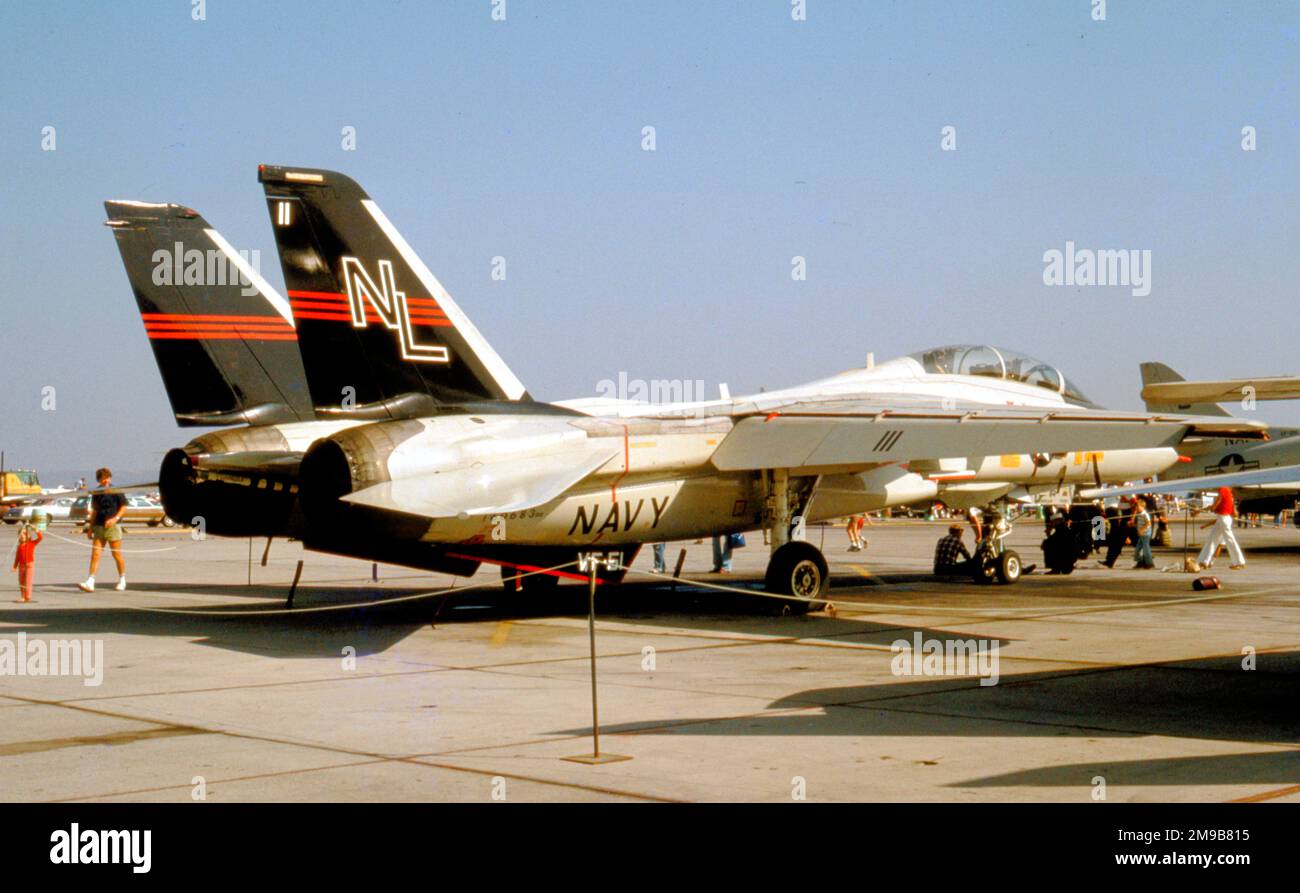 United States Navy (USN) - Grumman F-14A-100-GR Tomcat 160683 (msn 302, Basiscode „NL“, Rufzeichen „11“). Stockfoto