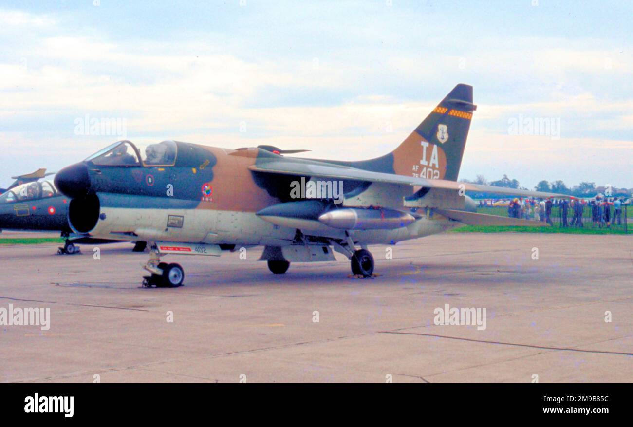 United States Air Force (USAF) - Ling-Temco-Vought A-7D-17-CV Corsair II 75-0402 (msn D-452, Basiscode 'IA'), der iowa ANG 124. TFS (132. TFG) des Moines KARTE, IA. Stockfoto