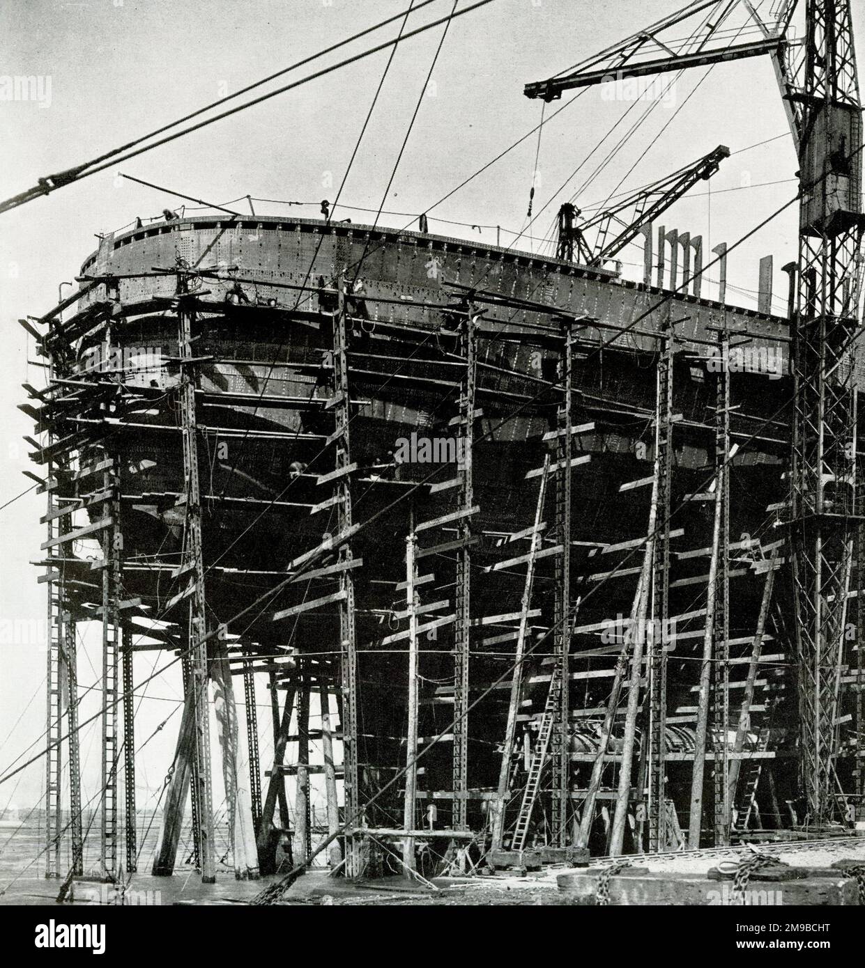 Der Bau der RMS Queen Mary zieht Touristen in den Fluss Clyde Stockfoto