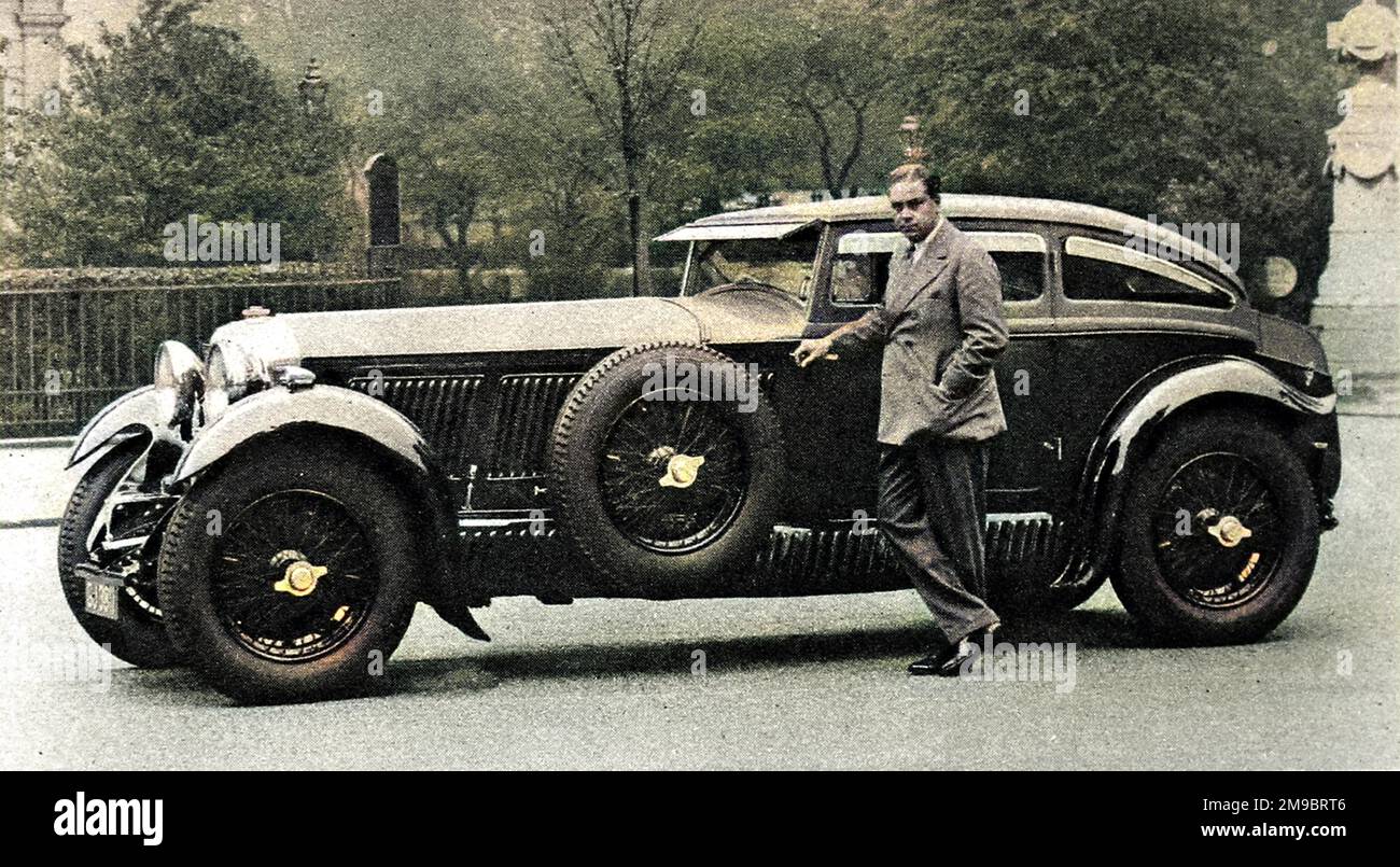 Captain Woolf Barnato mit seinem „Speed Six“ Bentley, ausgestattet mit einem Rennkörper. Woolf Barnato hatte gerade den „Blauen Zug“ von Monte Carlo nach Calais in diesem (oder einem ähnlichen) Auto überholt. Dieser Körper ist nur einer von seiner Art, gebaut von Gurney Nutting. Das Auto existiert noch. Stockfoto