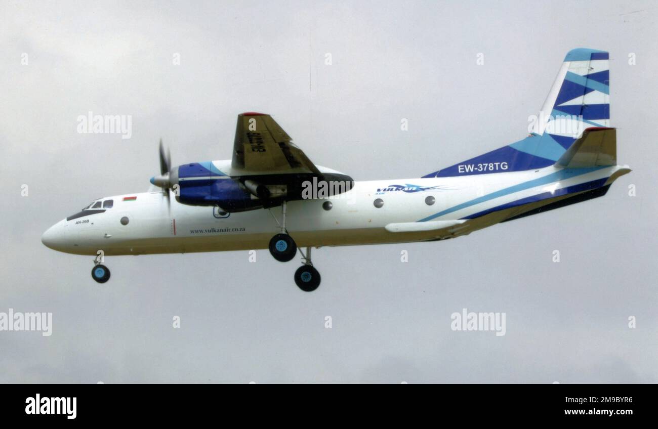 Antonov an-26B EW-378TG (msn 14004) von Vulkan Air, aus Belarus. Stockfoto
