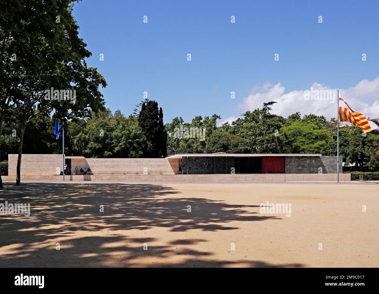 Barcelona, Spanien, Mai. 2020: Architektur des Barcelona Pavillons, entworfen von Ludwig Mies van der Rohe Stockfoto