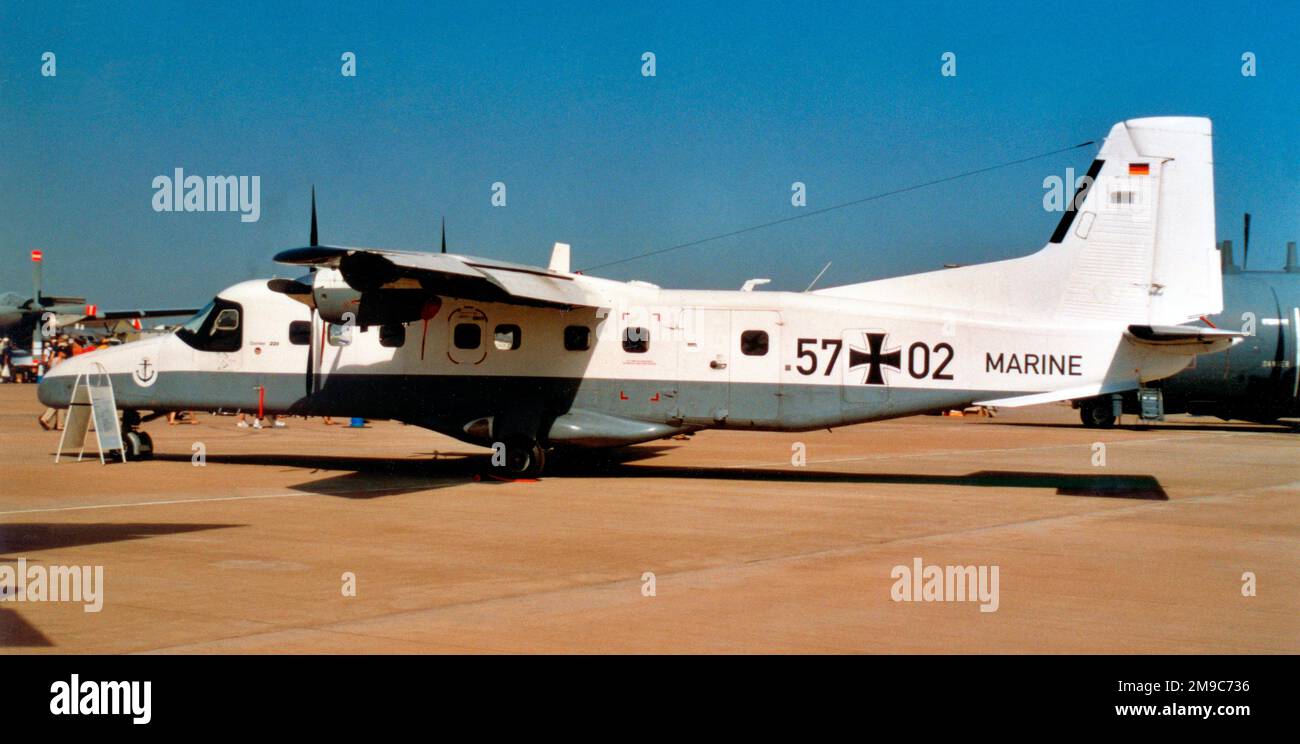 Marineflieger - Dornier do 228-212LT 57+02 (msn 8211), vom MFG3, auf der Royal International Air Tattoo - RAF Fairford, 18. Juli 2005. Stockfoto