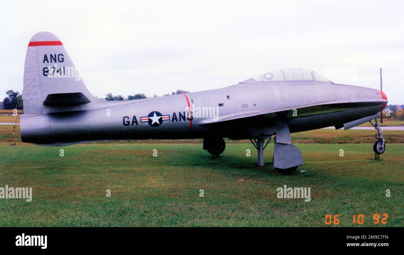 Republik F-84D-5-RE Thunderjet 48-741, ausgestellt mit Georgia ANG am 6. Oktober 1992 in Savannah IAP, Georgien. Stockfoto