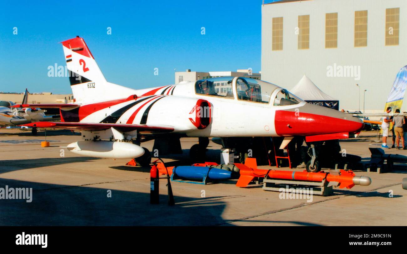 Ägyptische Luftwaffe - NAMC K-8E Karakorum 6332, am Malta International Airport, Luqa, Malta, am 26. September 2015. Stockfoto