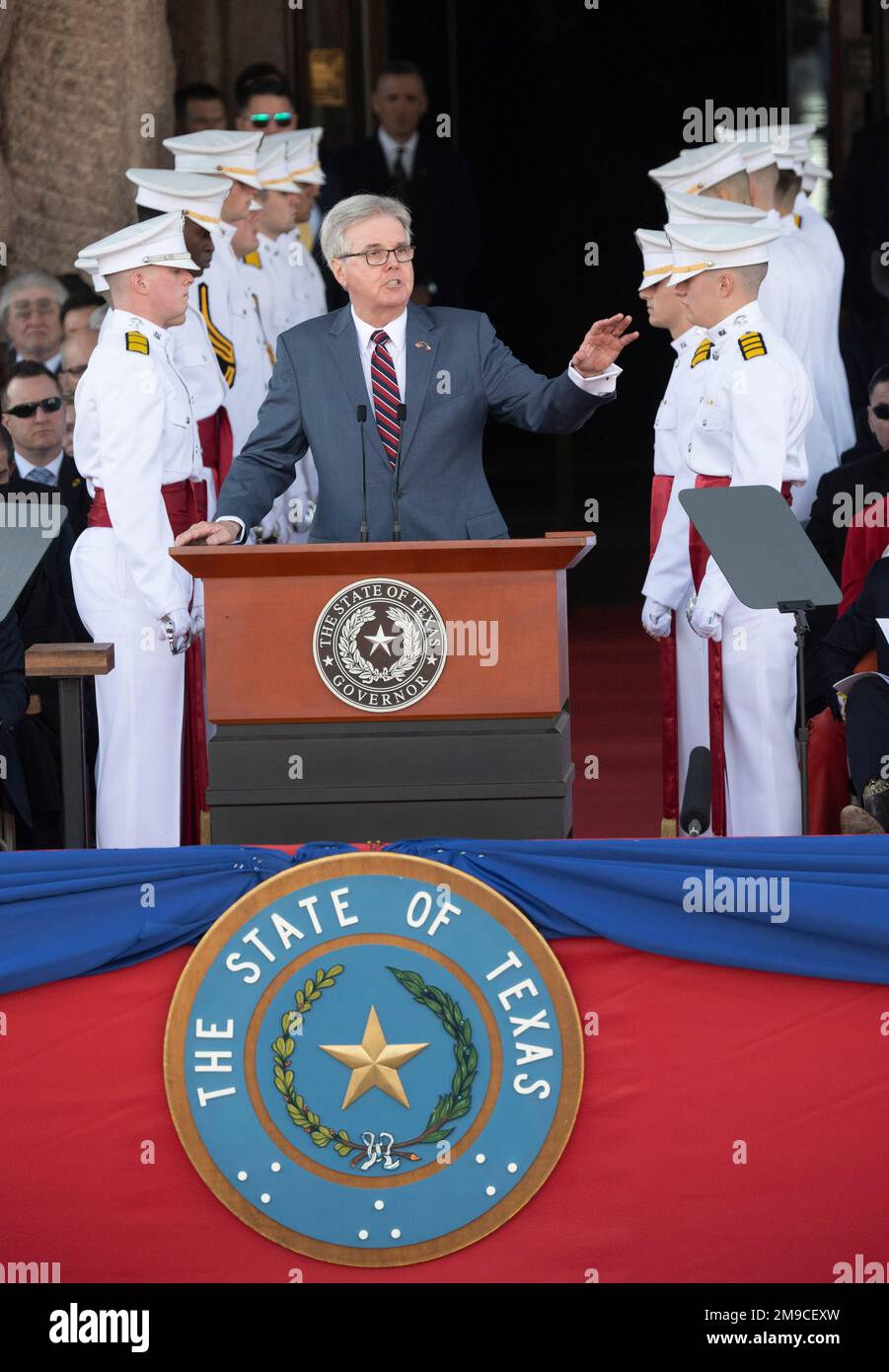 Austin Texas, USA, Januar 17 2023: Texas LT. Governor DAN PATRICK spricht, nachdem er während der Zeremonien im Texas Capitol für seine dritte Amtszeit vereidigt wurde. Patrick, ein starker Konservativer aus Houston, wurde im November wiedergewählt. Kredit: Bob Daemmrich/Alamy Live News Stockfoto