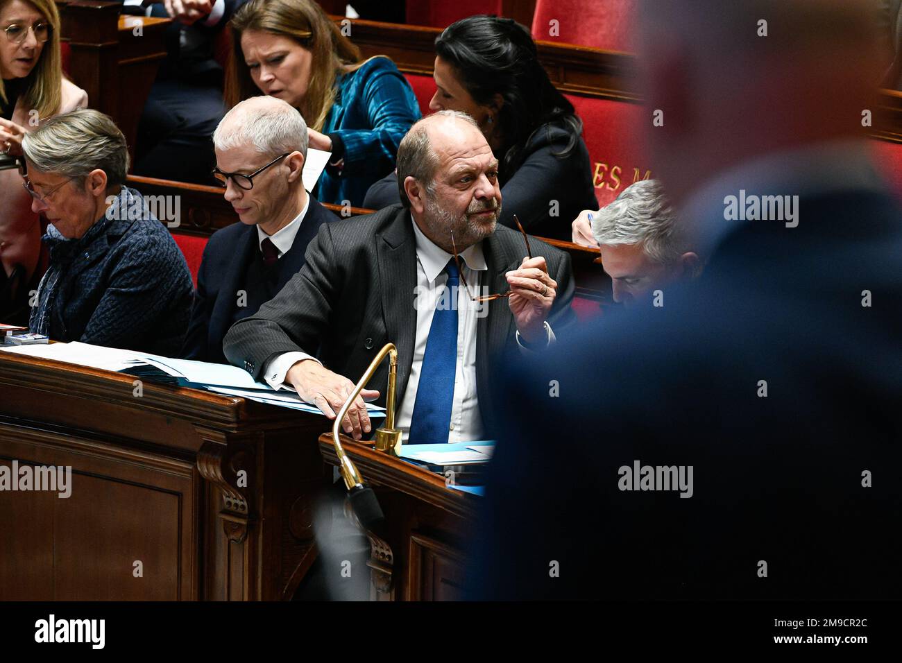 Paris, Frankreich. 17. Januar 2023. Der französische Justizminister Eric Dupont Moretti während einer Fragestunde an die Regierung auf der Pariser Nationalversammlung am 17. Januar 2023. Kredit: Victor Joly/Alamy Live News Stockfoto