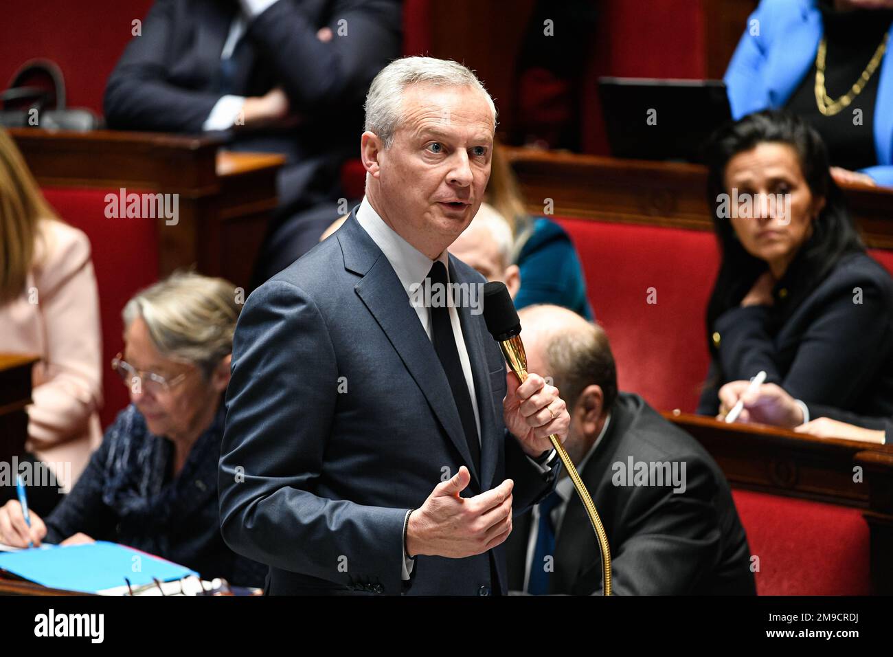 Paris, Frankreich. 17. Januar 2023. Französischer Wirtschafts- und Finanzminister Bruno Le Maire anlässlich einer Fragestunde an die Regierung in der Pariser Nationalversammlung am 17. Januar 2023. Kredit: Victor Joly/Alamy Live News Stockfoto