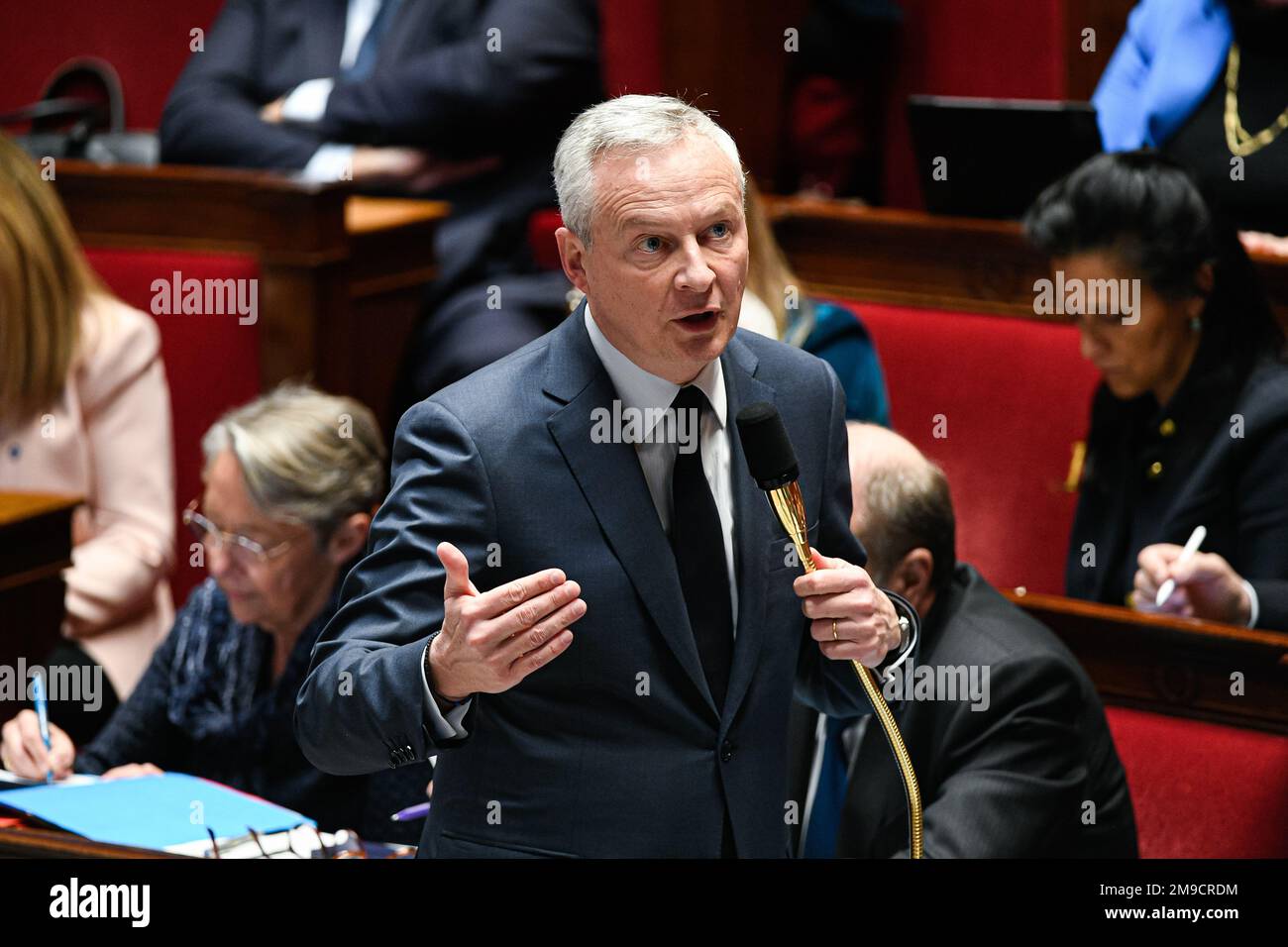 Paris, Frankreich. 17. Januar 2023. Französischer Wirtschafts- und Finanzminister Bruno Le Maire anlässlich einer Fragestunde an die Regierung in der Pariser Nationalversammlung am 17. Januar 2023. Kredit: Victor Joly/Alamy Live News Stockfoto