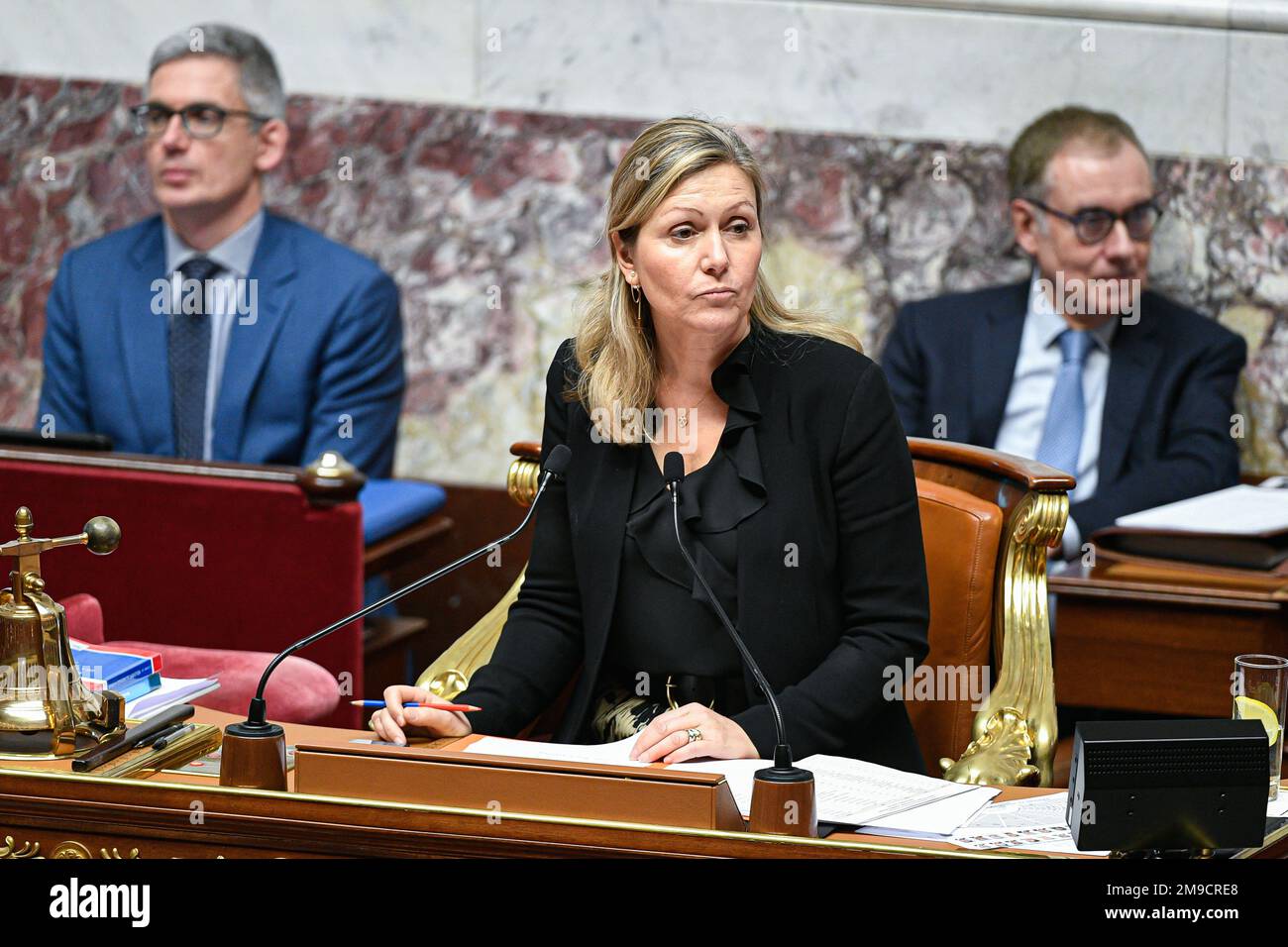 Paris, Frankreich. 17. Januar 2023. Präsident der französischen Nationalversammlung Yael Braun Pivet während einer Fragestunde an die Regierung auf der Pariser Nationalversammlung am 17. Januar 2023. Kredit: Victor Joly/Alamy Live News Stockfoto