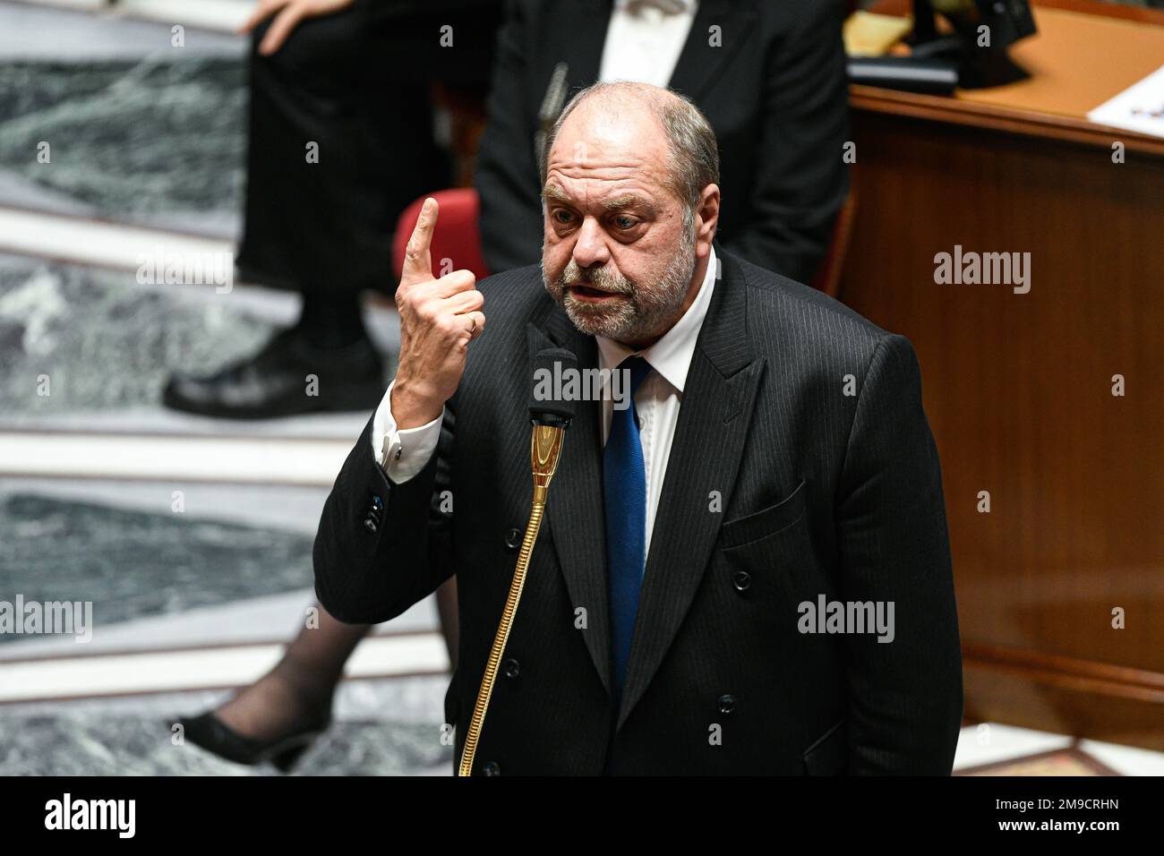 Paris, Frankreich. 17. Januar 2023. Der französische Justizminister Eric Dupont Moretti während einer Fragestunde an die Regierung auf der Pariser Nationalversammlung am 17. Januar 2023. Kredit: Victor Joly/Alamy Live News Stockfoto