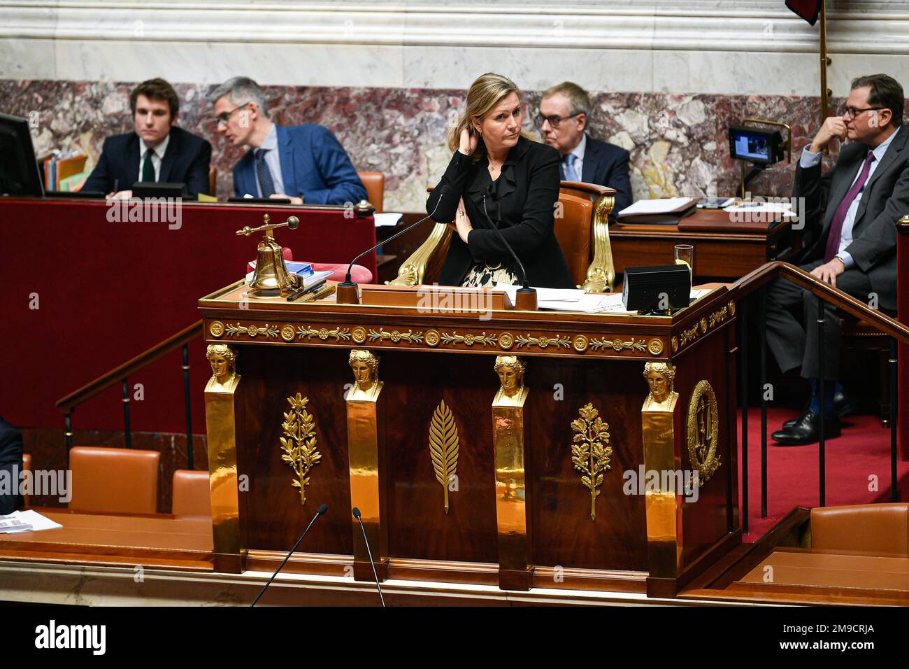 Paris, Frankreich. 17. Januar 2023. Präsident der französischen Nationalversammlung Yael Braun Pivet während einer Fragestunde an die Regierung auf der Pariser Nationalversammlung am 17. Januar 2023. Kredit: Victor Joly/Alamy Live News Stockfoto