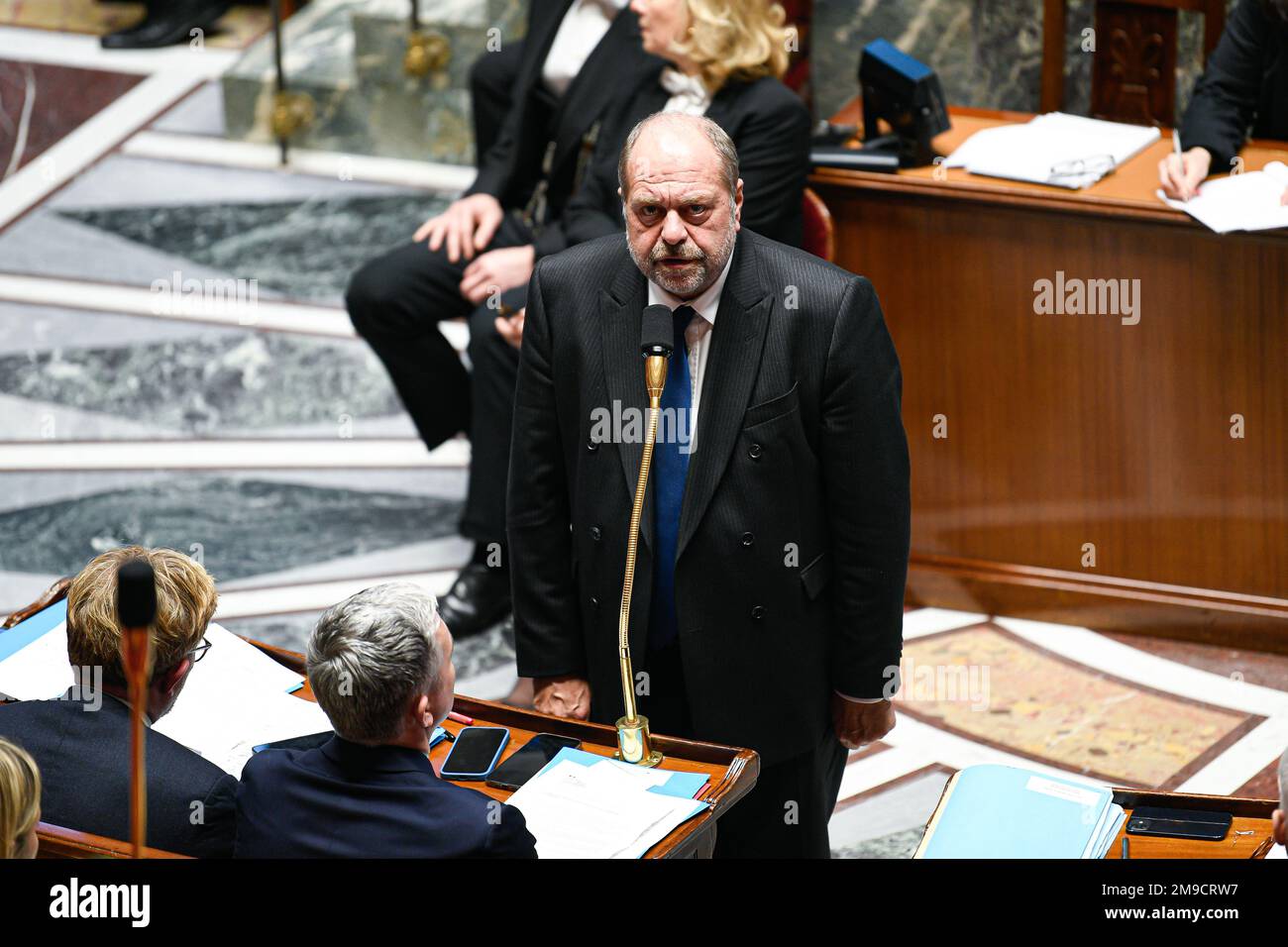 Paris, Frankreich. 17. Januar 2023. Der französische Justizminister Eric Dupont Moretti während einer Fragestunde an die Regierung auf der Pariser Nationalversammlung am 17. Januar 2023. Kredit: Victor Joly/Alamy Live News Stockfoto