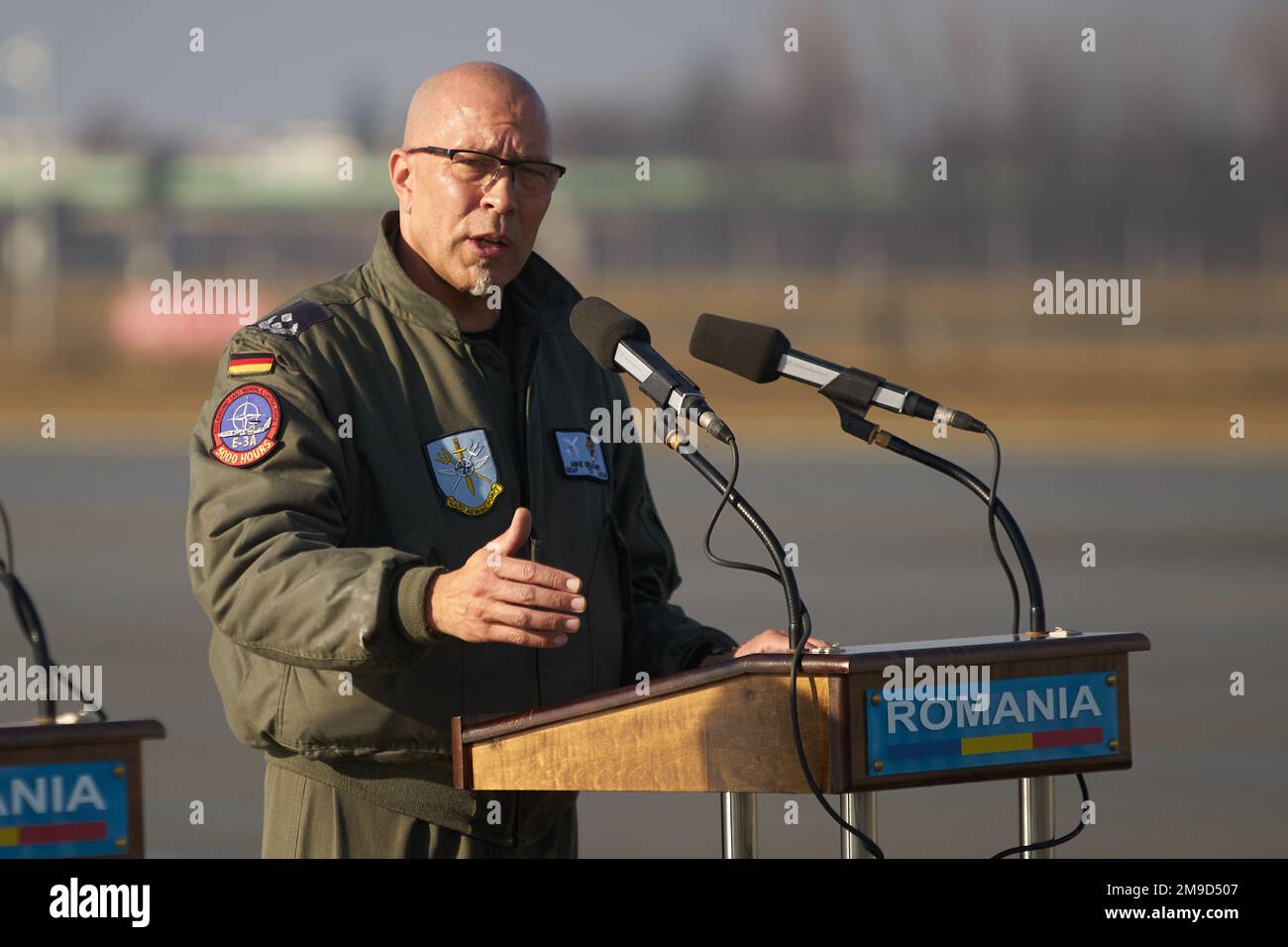 Otopeni, Rumänien - 17. Januar 2023: Ankunft von Flugzeugen des Airborne Warning and Control System AWACS von der NATO Airborne Early Warning & Control Force – NA Stockfoto